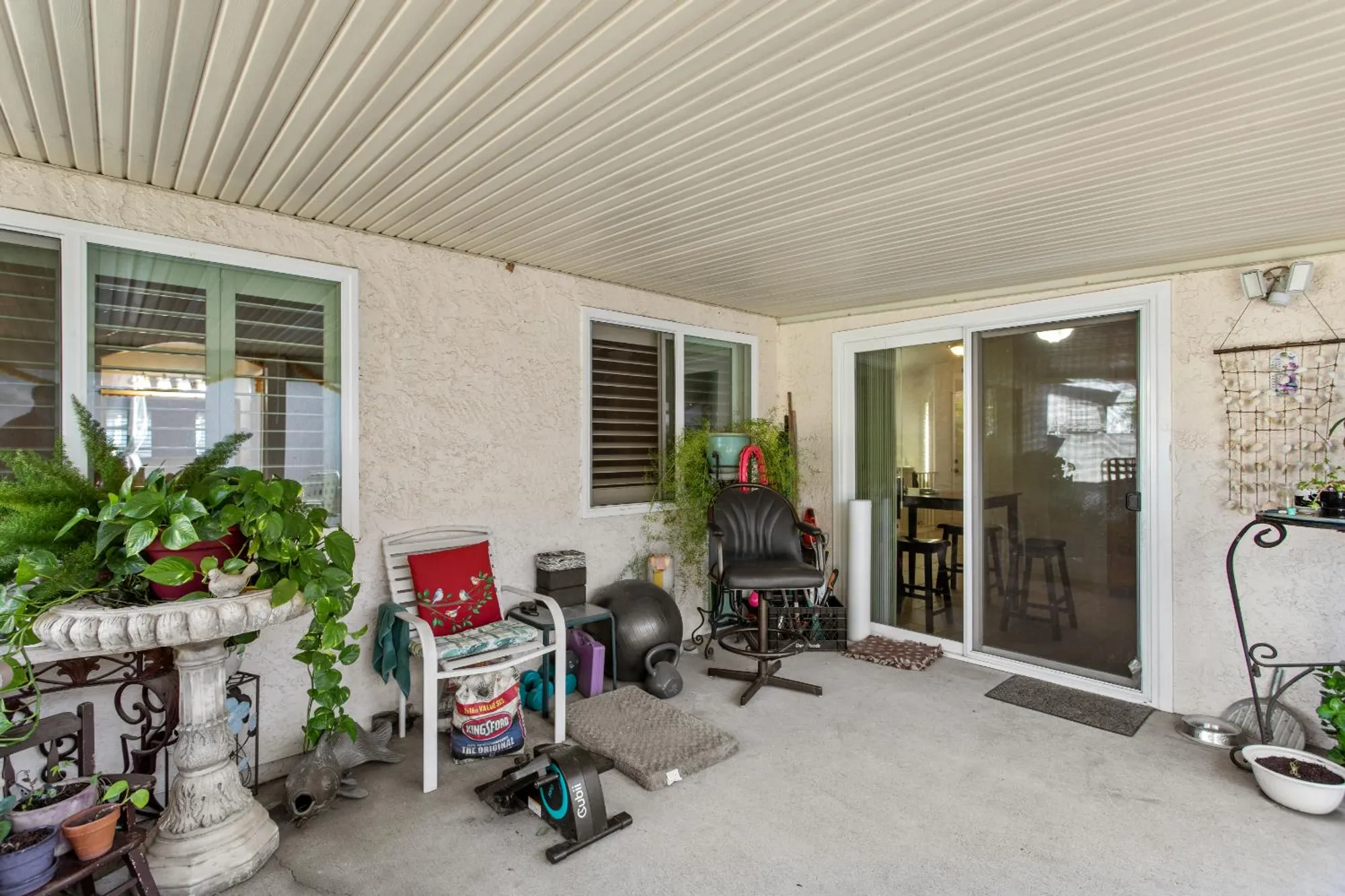 Property Slideshow image 20 of 31 | 7309 sunleaf ln, Sacramento, CA, 95828