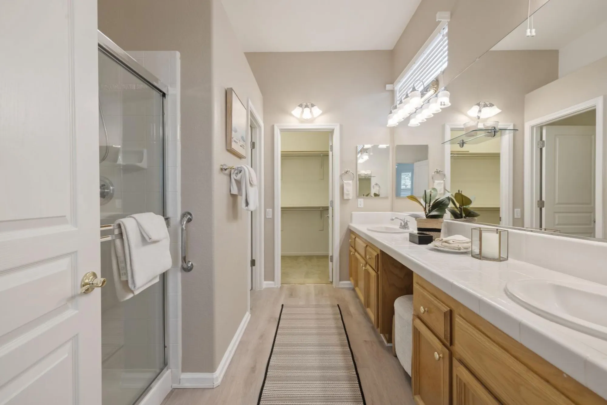 Property Slideshow image 23 of 36 | 2511 sasparilla ct, Rocklin, CA, 95765