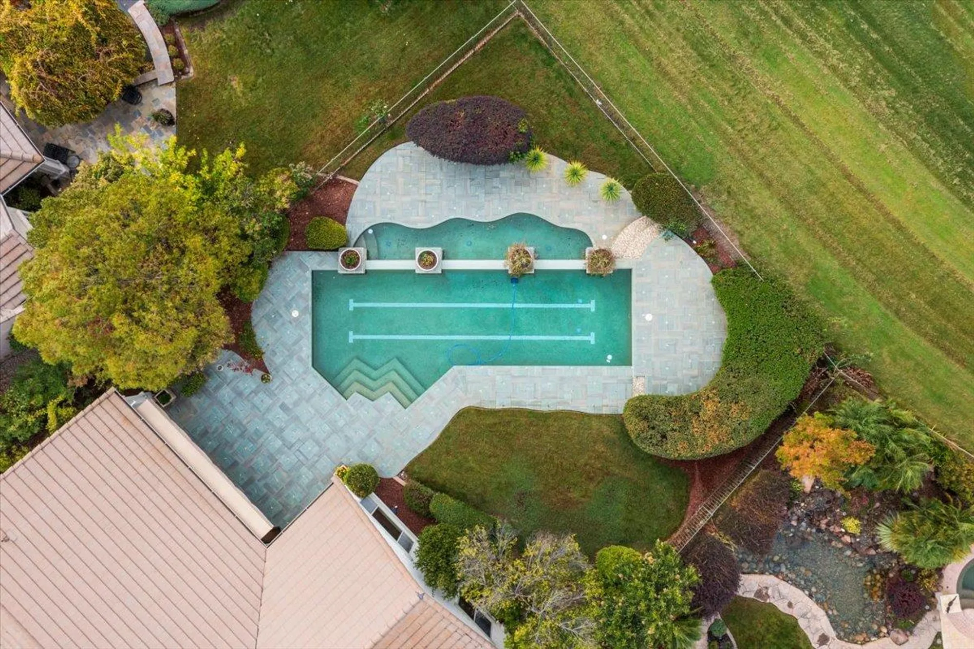 Property Slideshow image 18 of 43 | 1006 fairway valley ln, Lincoln, CA, 95648
