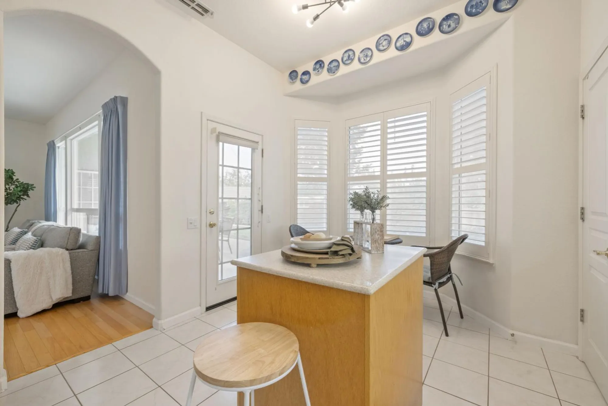 Property Slideshow image 12 of 36 | 2511 sasparilla ct, Rocklin, CA, 95765