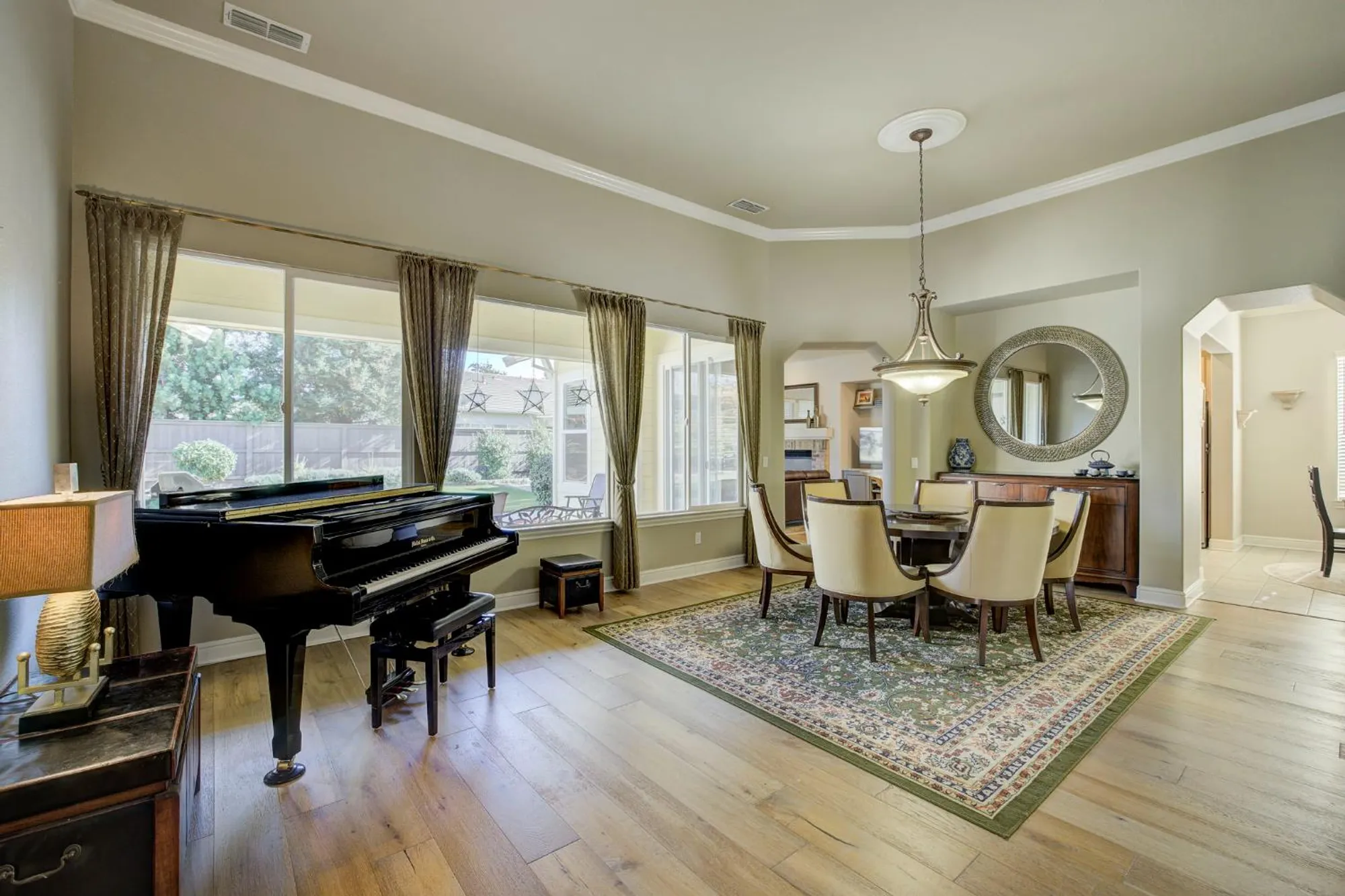 Property Slideshow image 5 of 28 | 2726 heritage park ln, Sacramento, CA, 95835