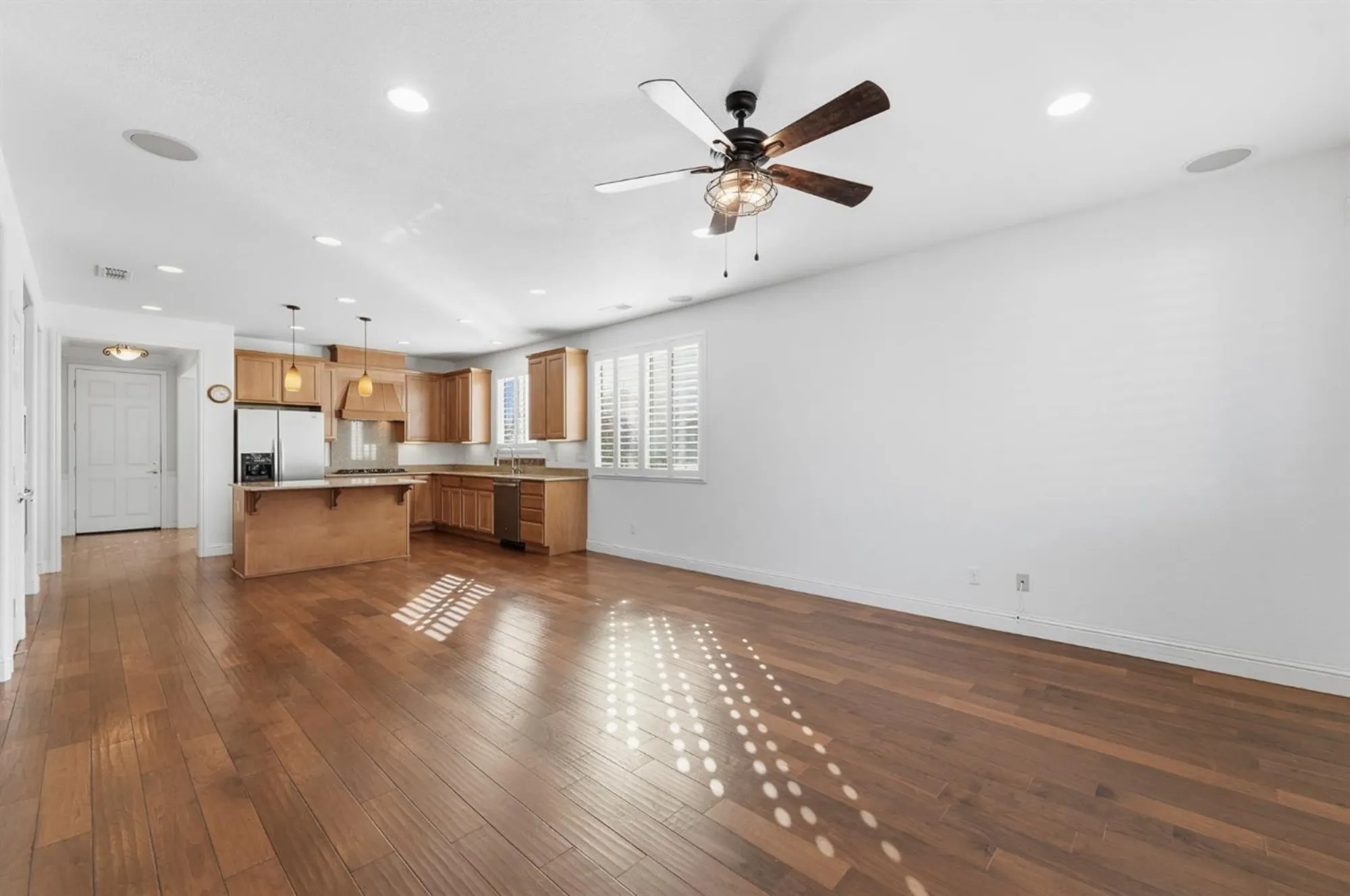 Property Slideshow image 20 of 46 | 1739 glenoaks st, Manteca, CA, 95336