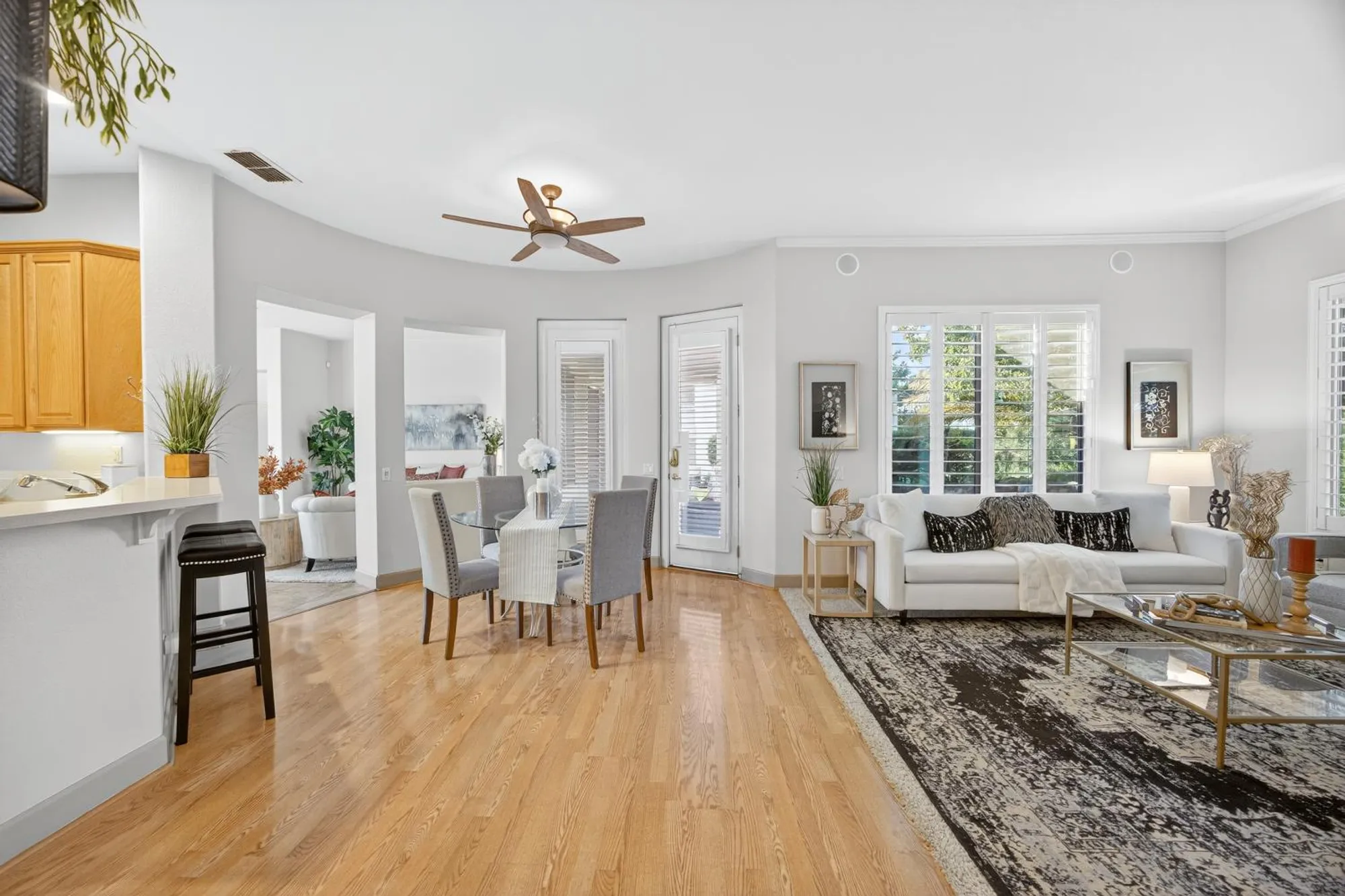 Property Slideshow image 14 of 55 | 440 shadow lake ct, Lincoln, CA, 95648