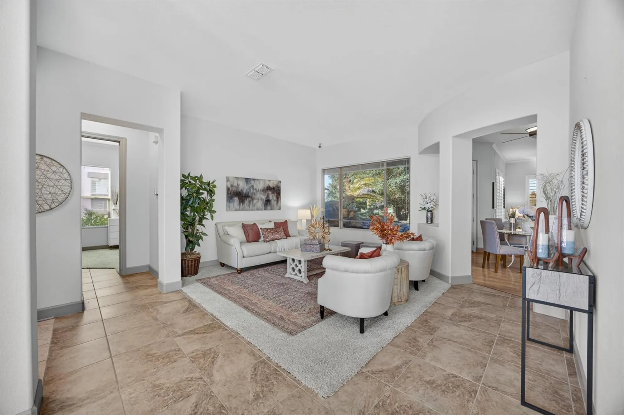 Property Slideshow image 6 of 55 | 440 shadow lake ct, Lincoln, CA, 95648