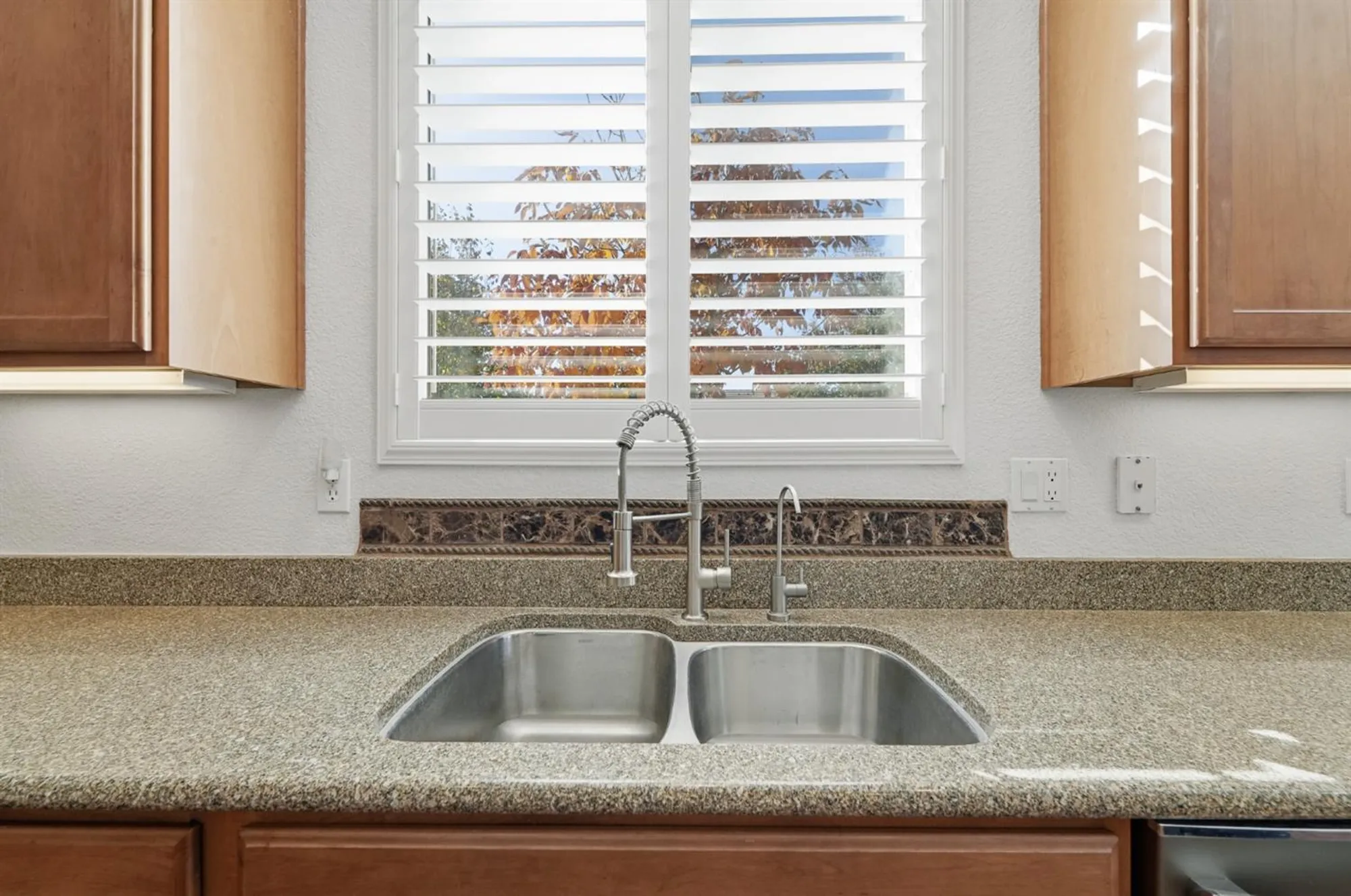 Property Slideshow image 16 of 46 | 1739 glenoaks st, Manteca, CA, 95336