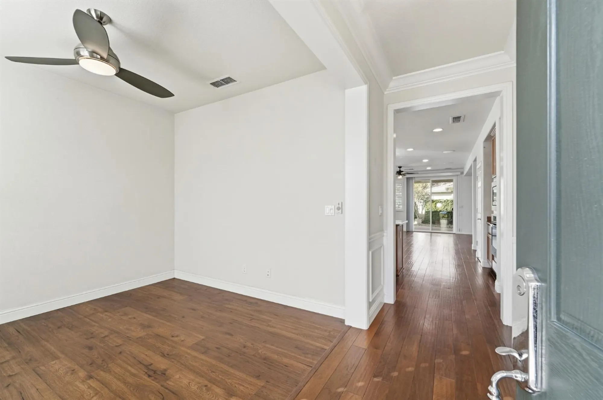 Property Slideshow image 8 of 46 | 1739 glenoaks st, Manteca, CA, 95336