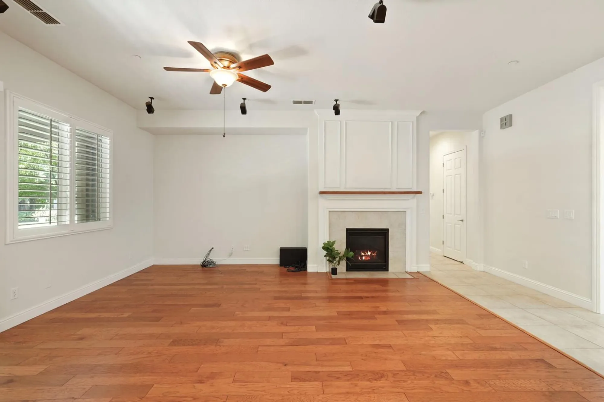 Property Slideshow image 19 of 64 | 2159 knollwood ct, Manteca, CA, 95336