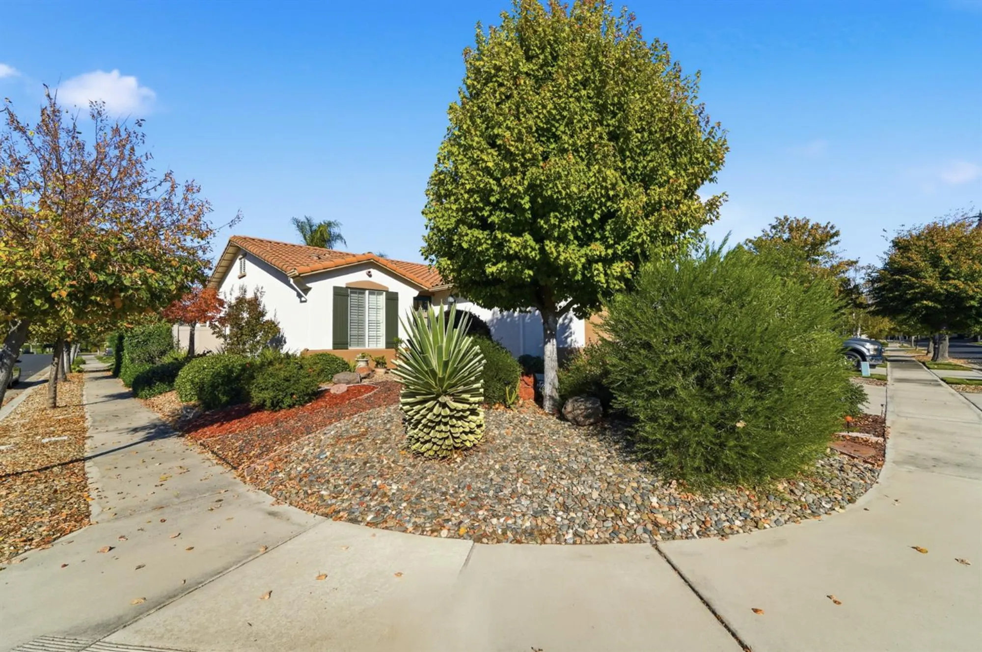 Property Slideshow image 4 of 46 | 1739 glenoaks st, Manteca, CA, 95336