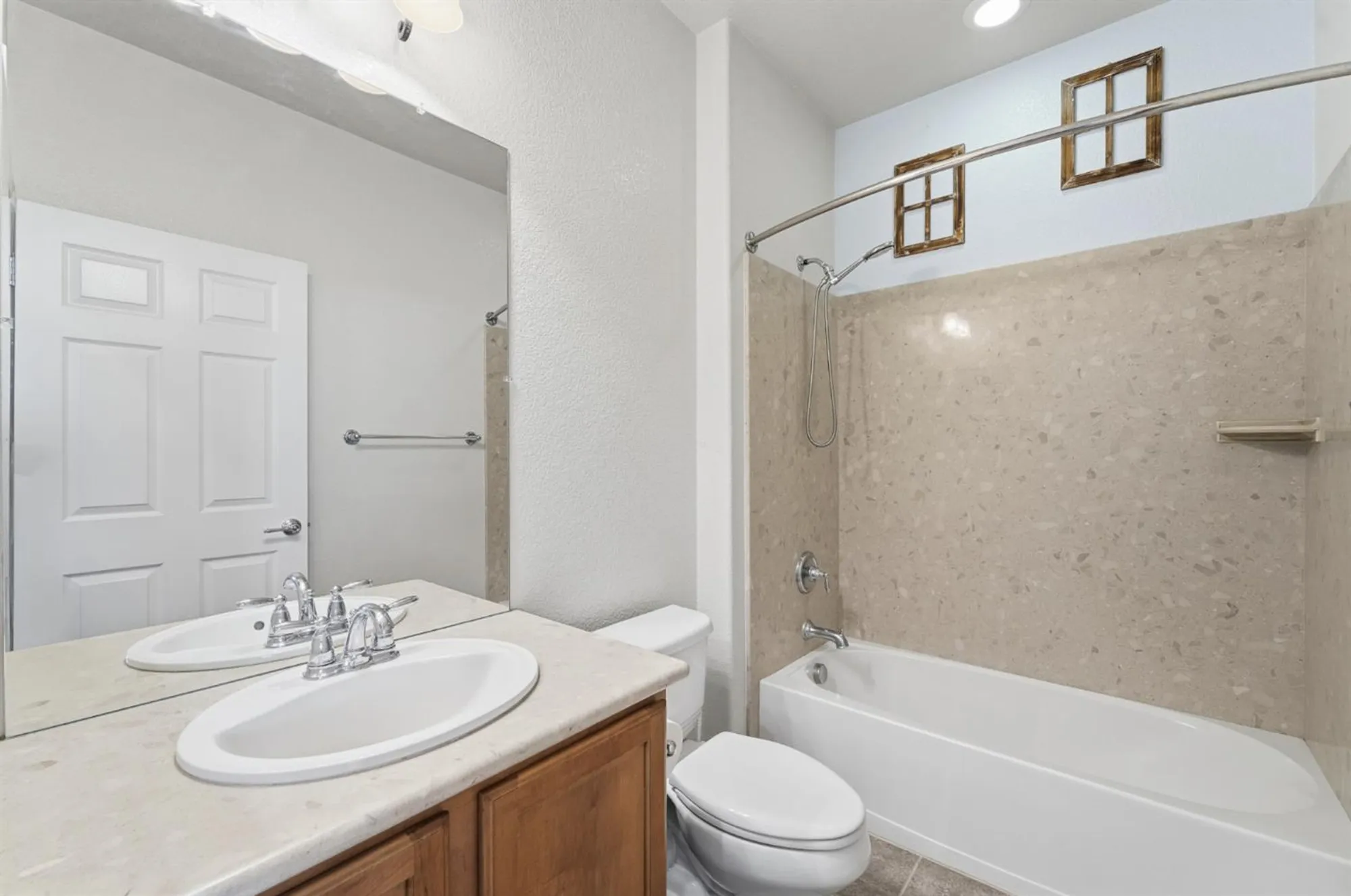 Property Slideshow image 32 of 46 | 1739 glenoaks st, Manteca, CA, 95336