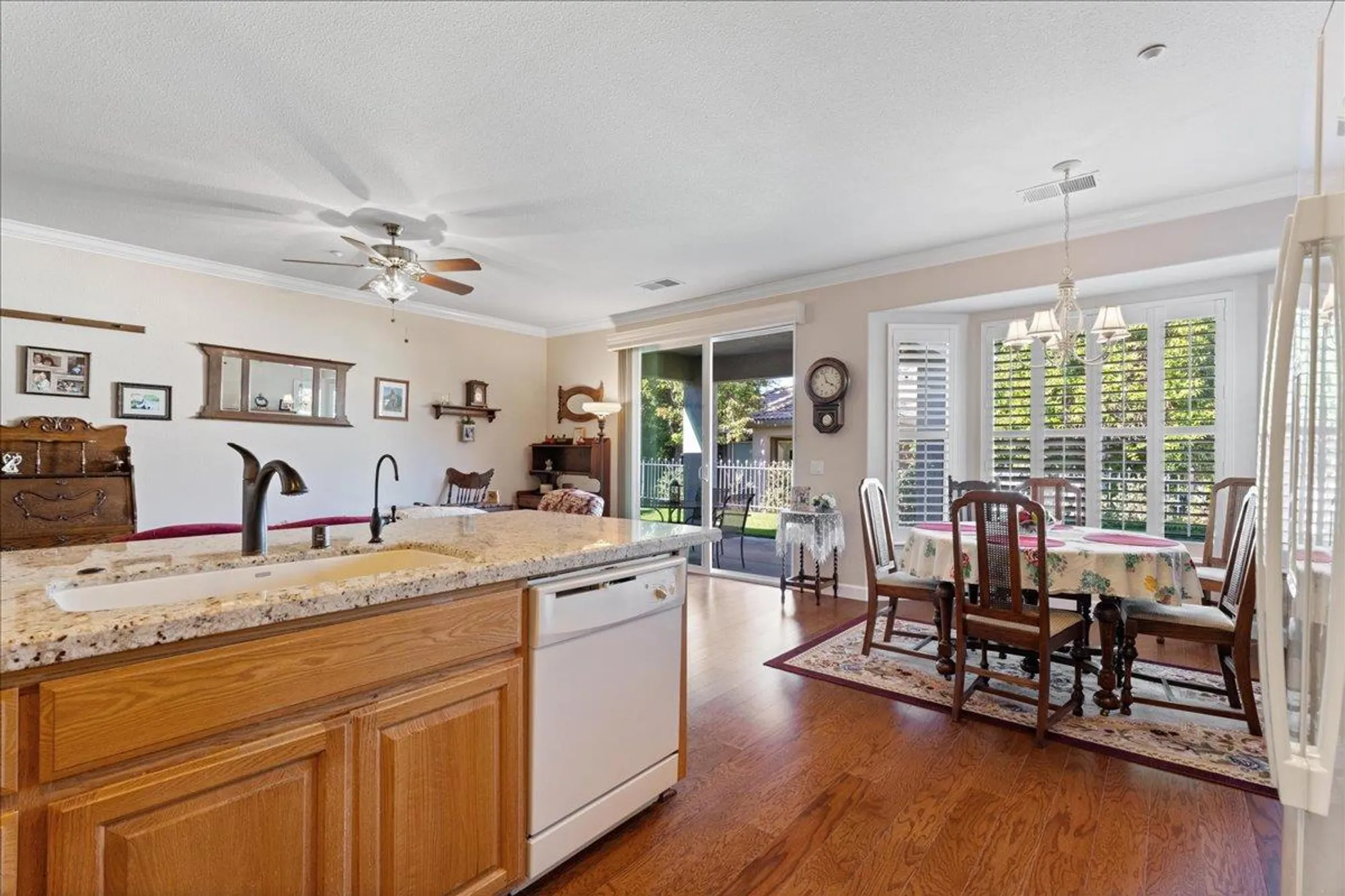 Property Slideshow image 14 of 43 | 1233 alderman ln, Brentwood, CA, 94513