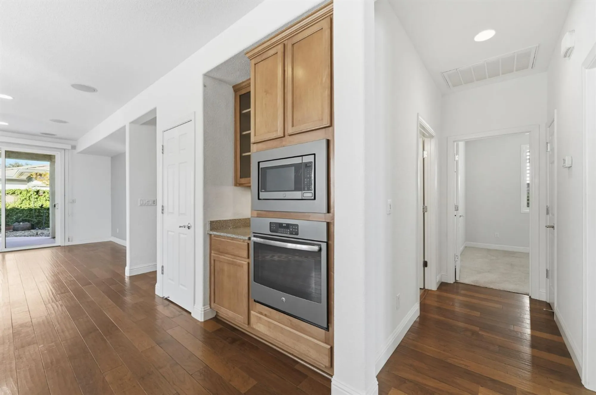 Property Slideshow image 31 of 46 | 1739 glenoaks st, Manteca, CA, 95336