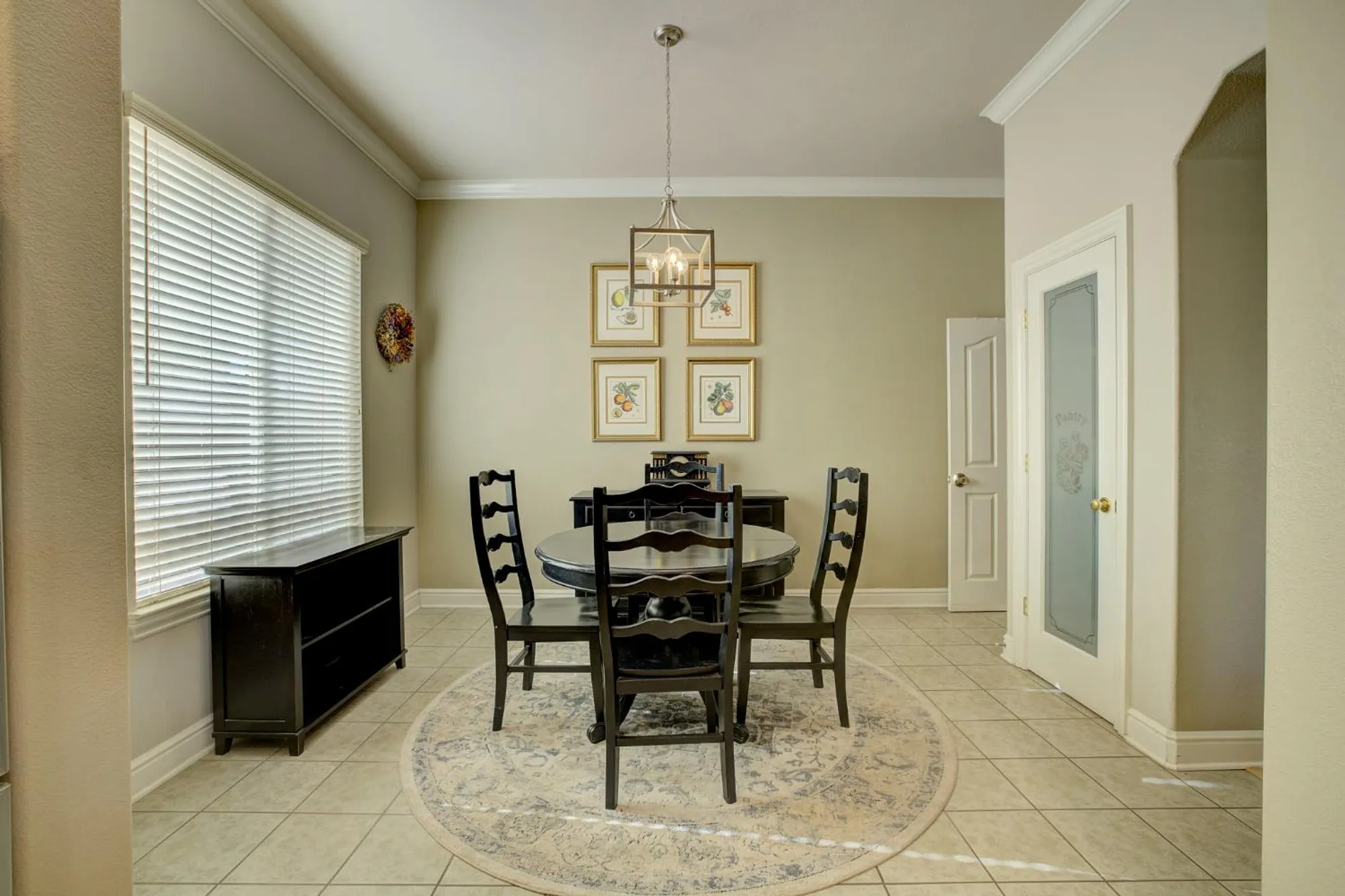 Property Slideshow image 16 of 28 | 2726 heritage park ln, Sacramento, CA, 95835