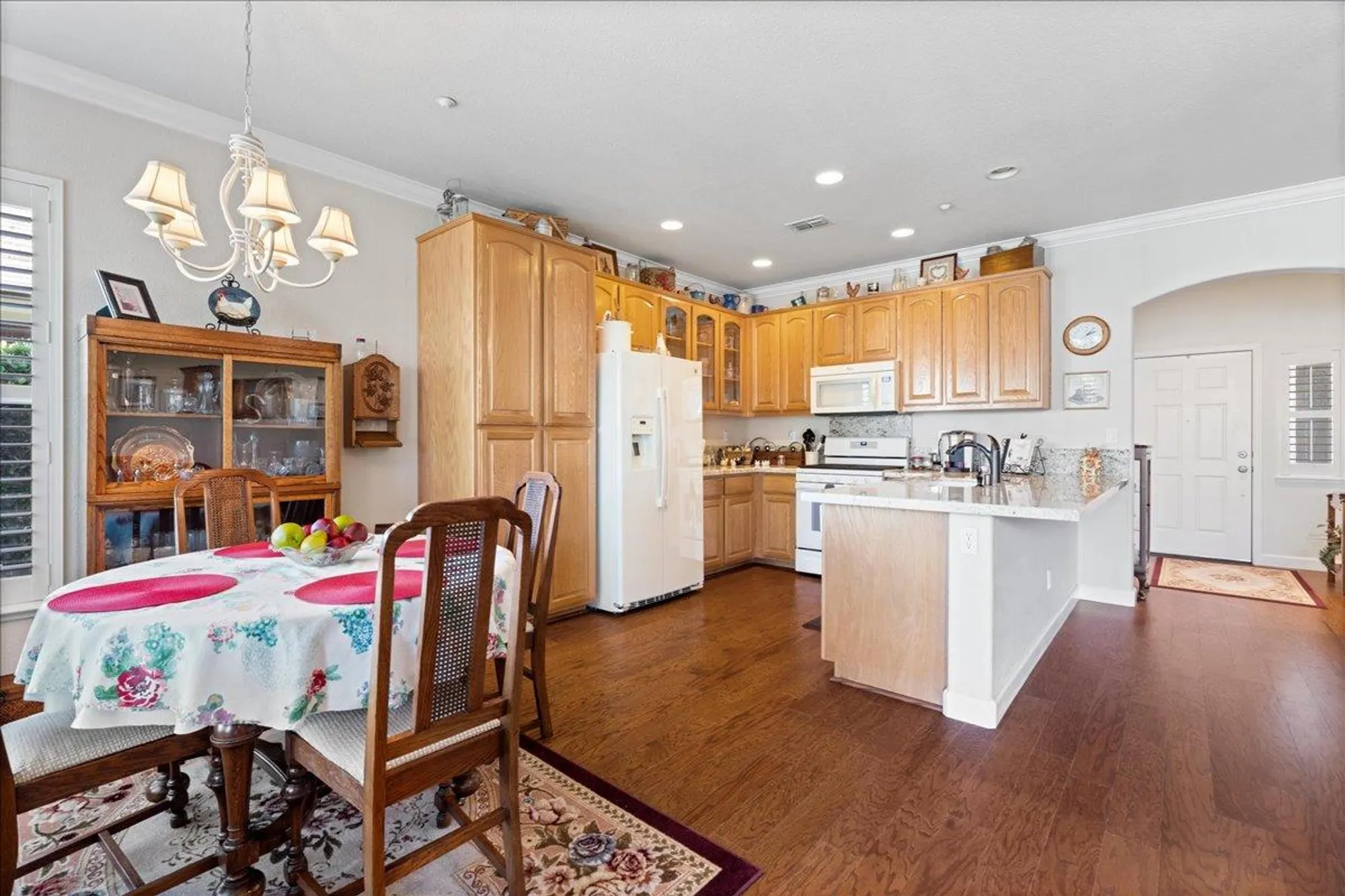 Property Slideshow image 11 of 43 | 1233 alderman ln, Brentwood, CA, 94513