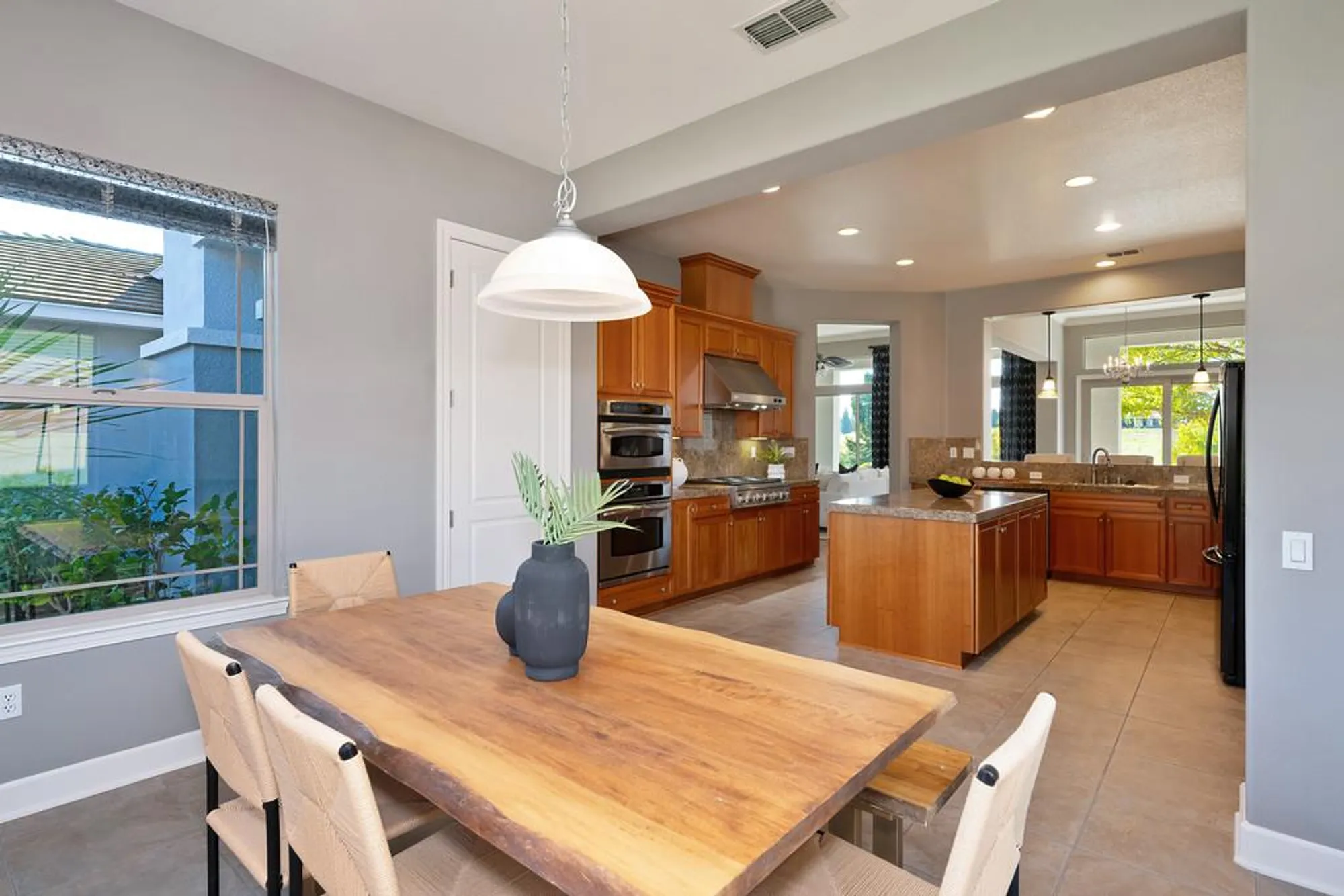 Property Slideshow image 26 of 65 | 2303 walden view ln, Lincoln, CA, 95648