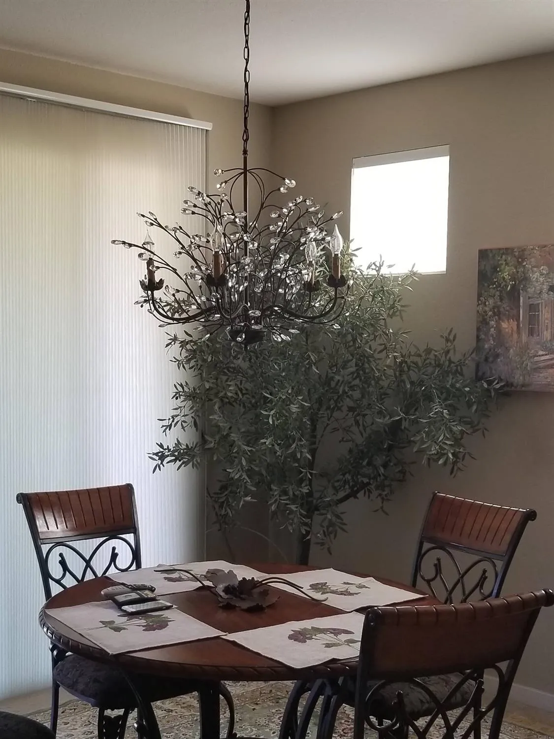 Property Slideshow image 7 of 12 | 2810 kingfisher ln, Lincoln, CA, 95648