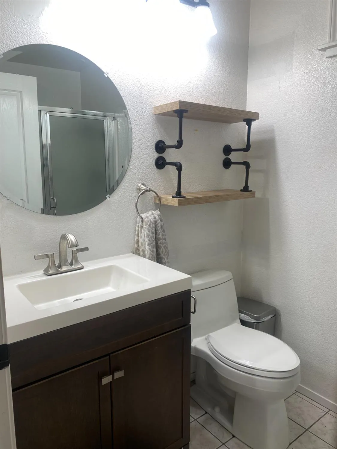 Property Slideshow image 9 of 63 | 7566 sunmore ln, Sacramento, CA, 95828