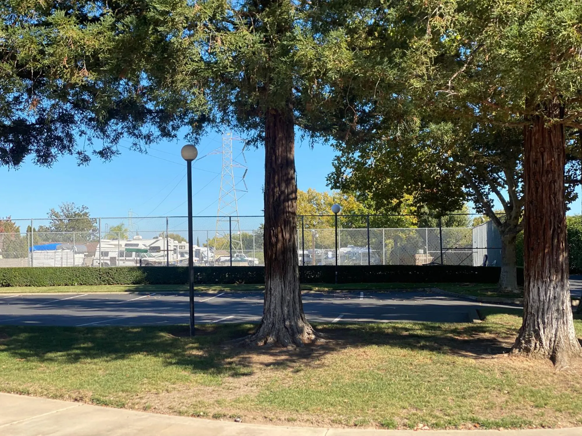 Property Slideshow image 53 of 63 | 7566 sunmore ln, Sacramento, CA, 95828