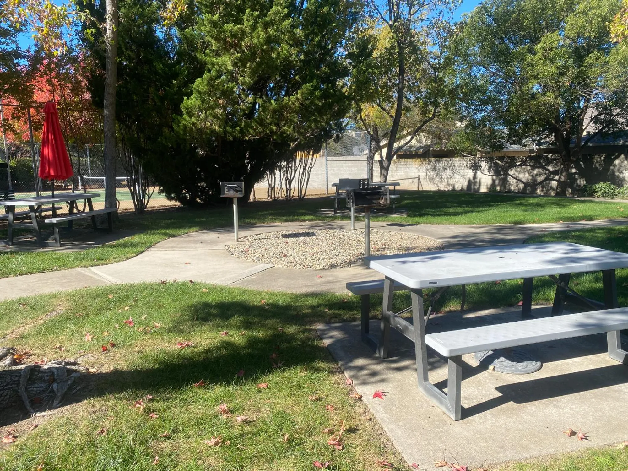 Property Slideshow image 40 of 63 | 7566 sunmore ln, Sacramento, CA, 95828