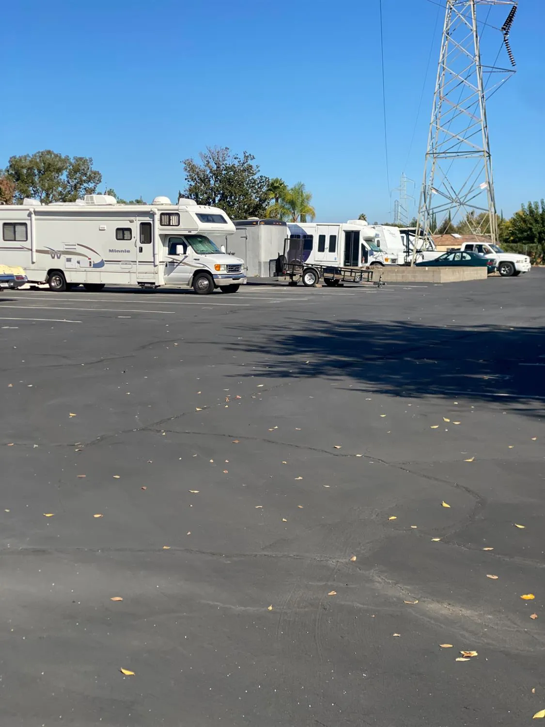 Property Slideshow image 47 of 63 | 7566 sunmore ln, Sacramento, CA, 95828