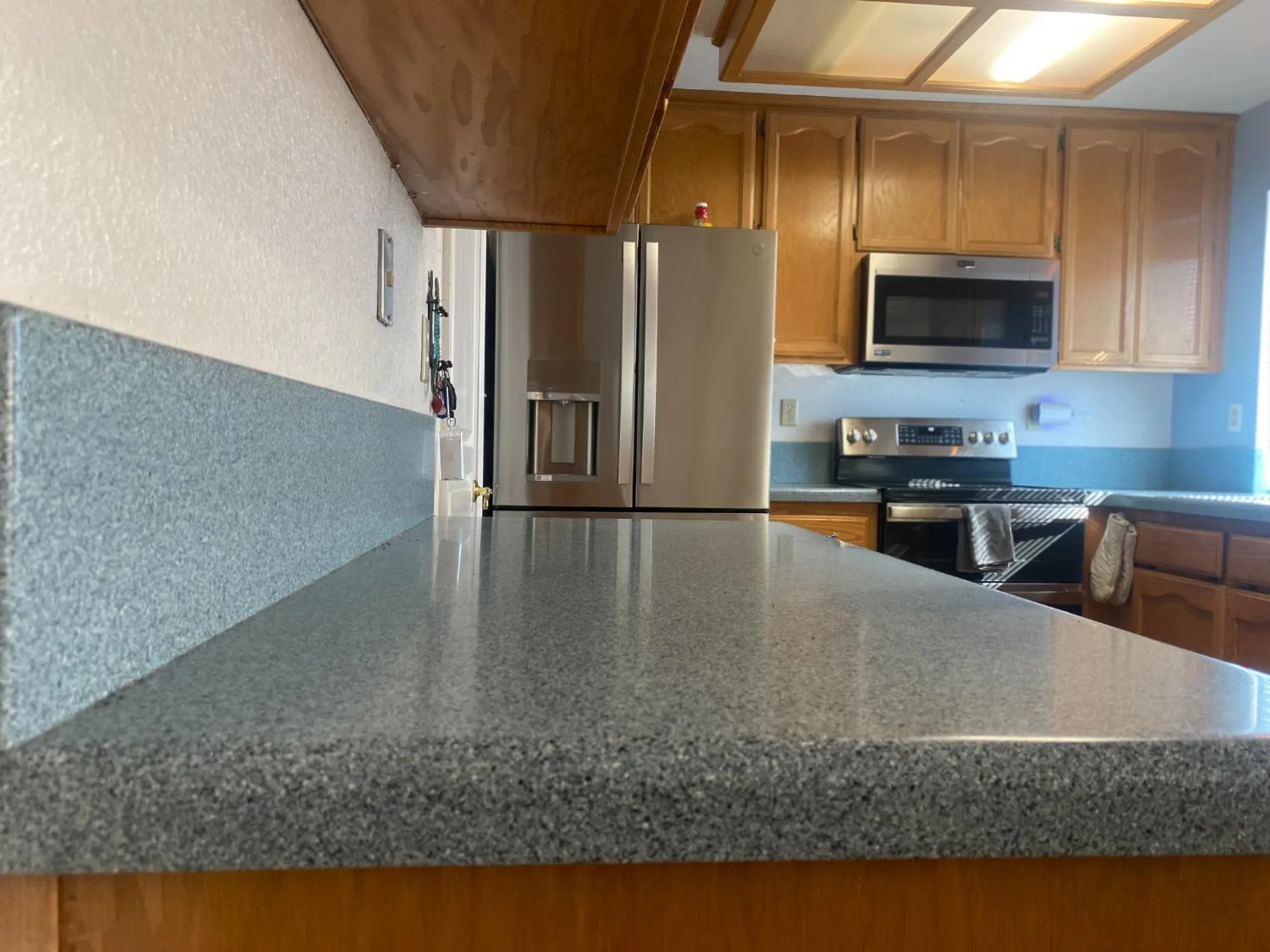 Property Slideshow image 22 of 63 | 7566 sunmore ln, Sacramento, CA, 95828