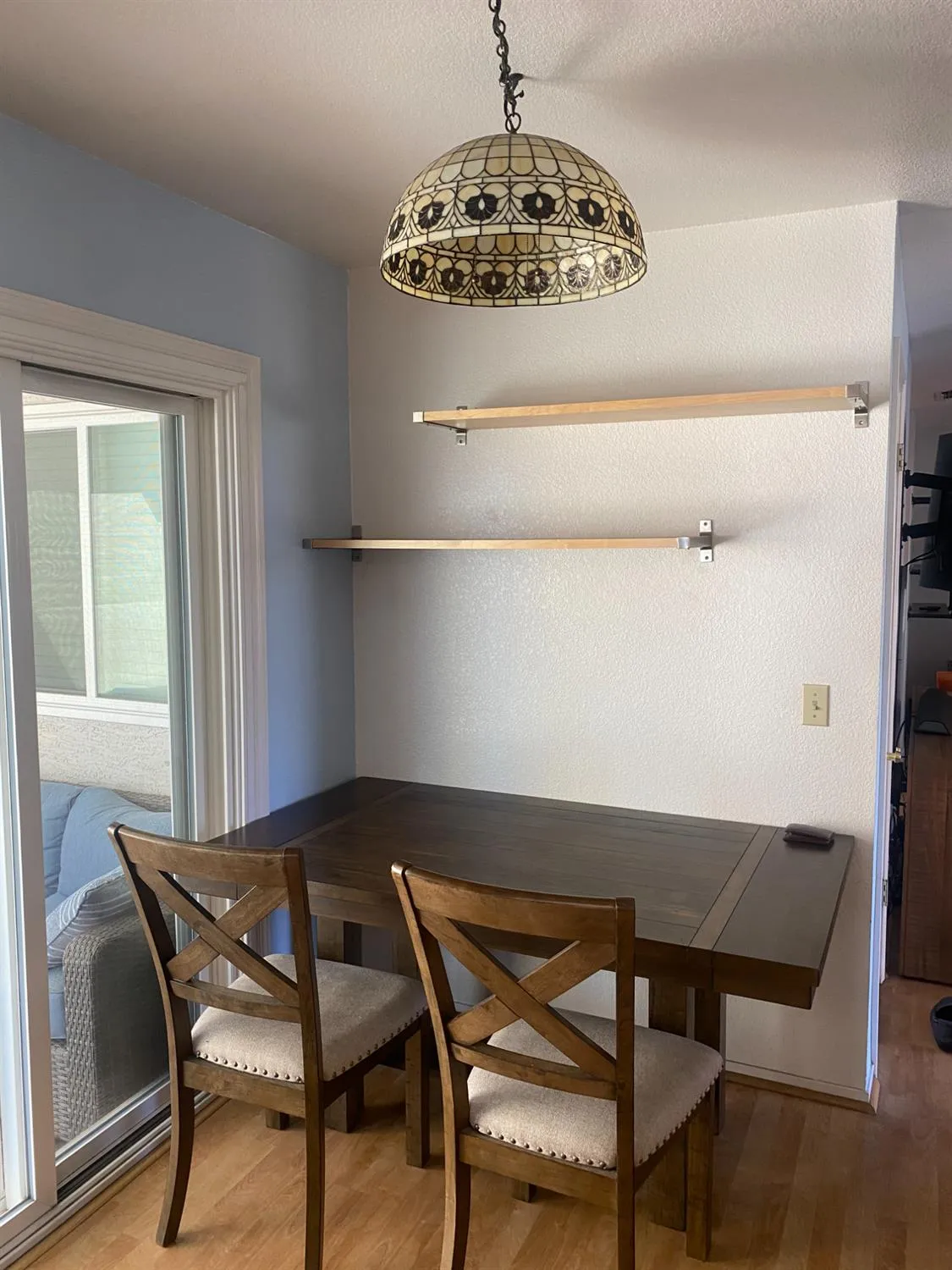 Property Slideshow image 34 of 63 | 7566 sunmore ln, Sacramento, CA, 95828