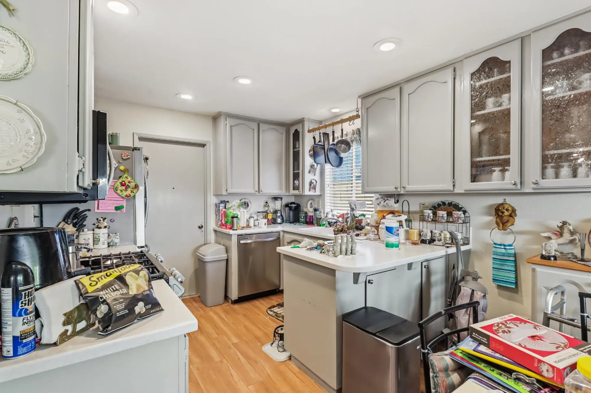 Property Slideshow image 14 of 52 | 7325 sunsilver ln, Sacramento, CA, 95828