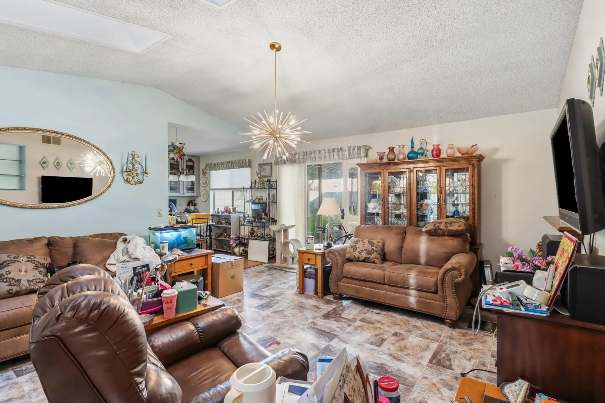 Property Slideshow image 10 of 52 | 7325 sunsilver ln, Sacramento, CA, 95828