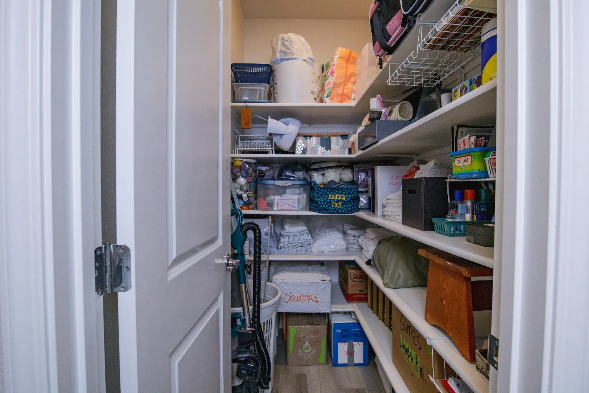 Property Slideshow image 28 of 62 | 484 pinehurst st, Manteca, CA, 95336