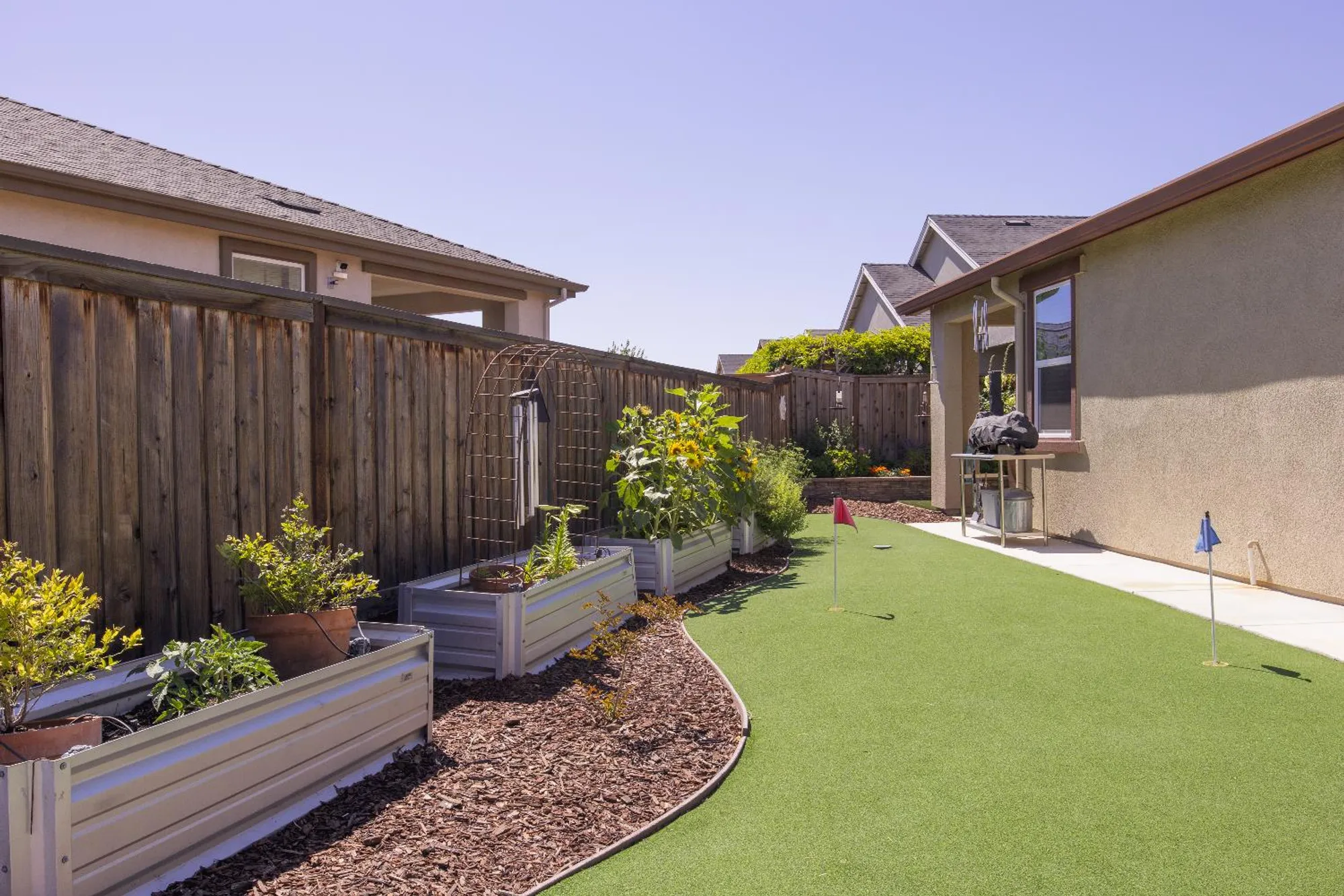 Property Slideshow image 38 of 62 | 484 pinehurst st, Manteca, CA, 95336