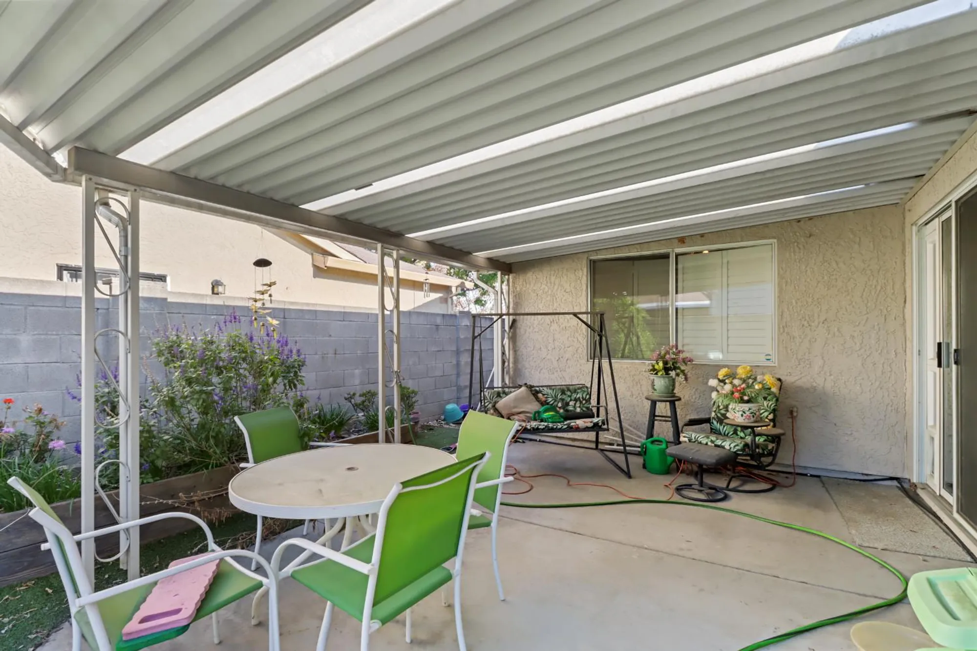 Property Slideshow image 29 of 52 | 7325 sunsilver ln, Sacramento, CA, 95828