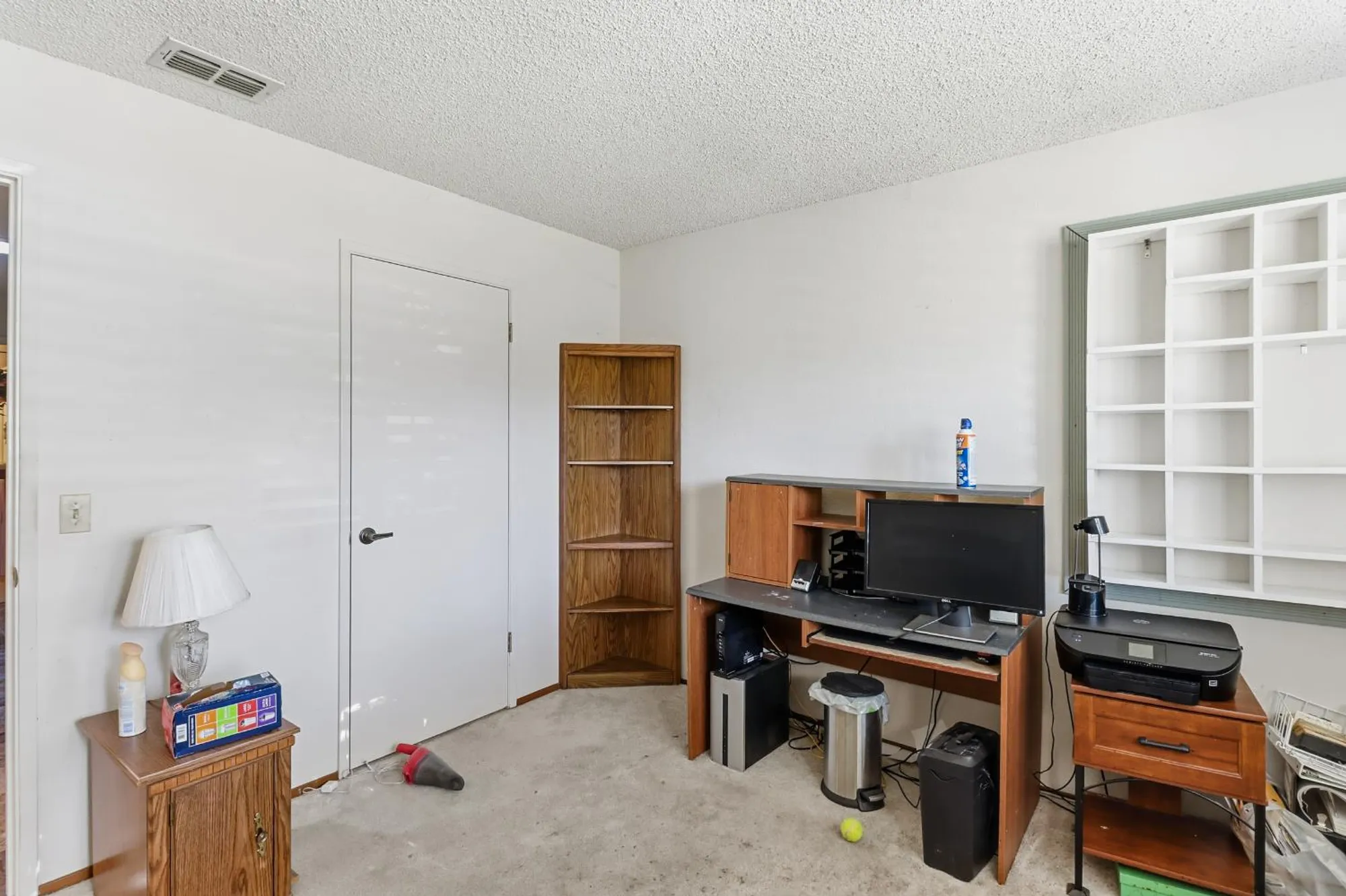 Property Slideshow image 26 of 52 | 7325 sunsilver ln, Sacramento, CA, 95828