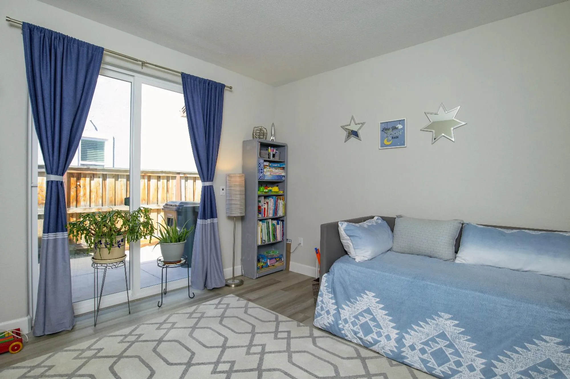 Property Slideshow image 18 of 62 | 484 pinehurst st, Manteca, CA, 95336