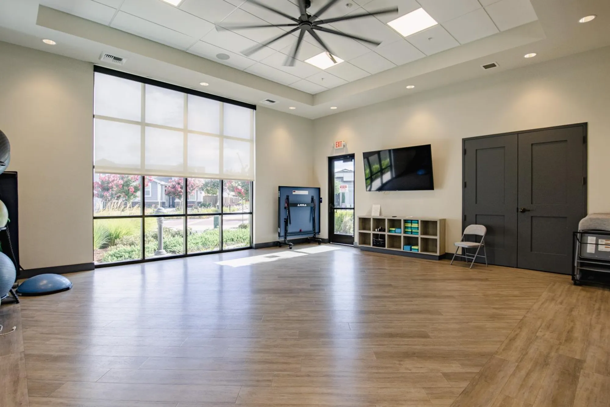 Property Slideshow image 58 of 62 | 484 pinehurst st, Manteca, CA, 95336