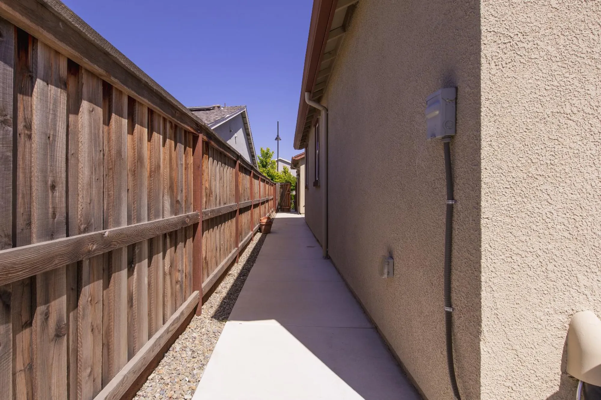 Property Slideshow image 41 of 62 | 484 pinehurst st, Manteca, CA, 95336