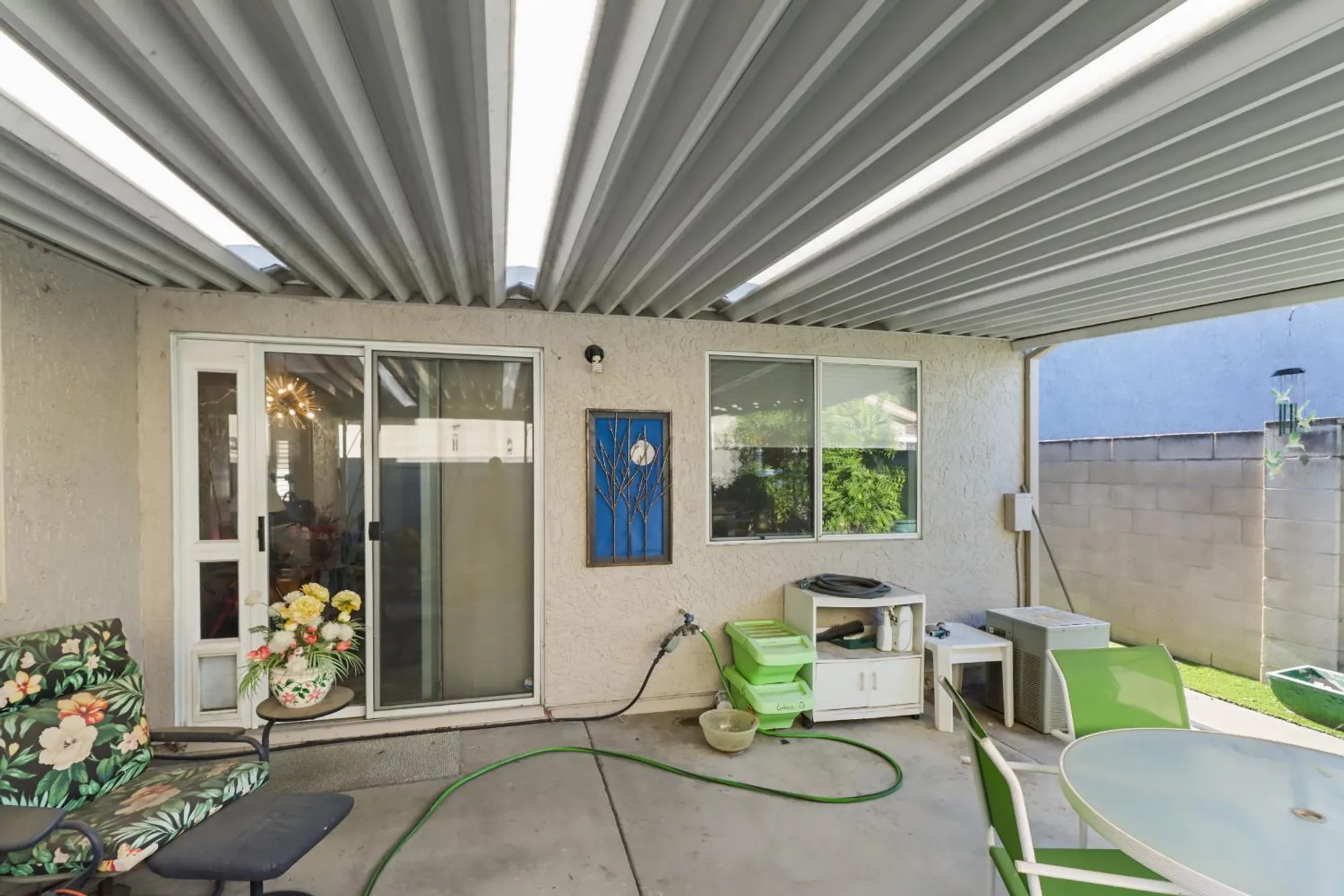 Property Slideshow image 31 of 52 | 7325 sunsilver ln, Sacramento, CA, 95828