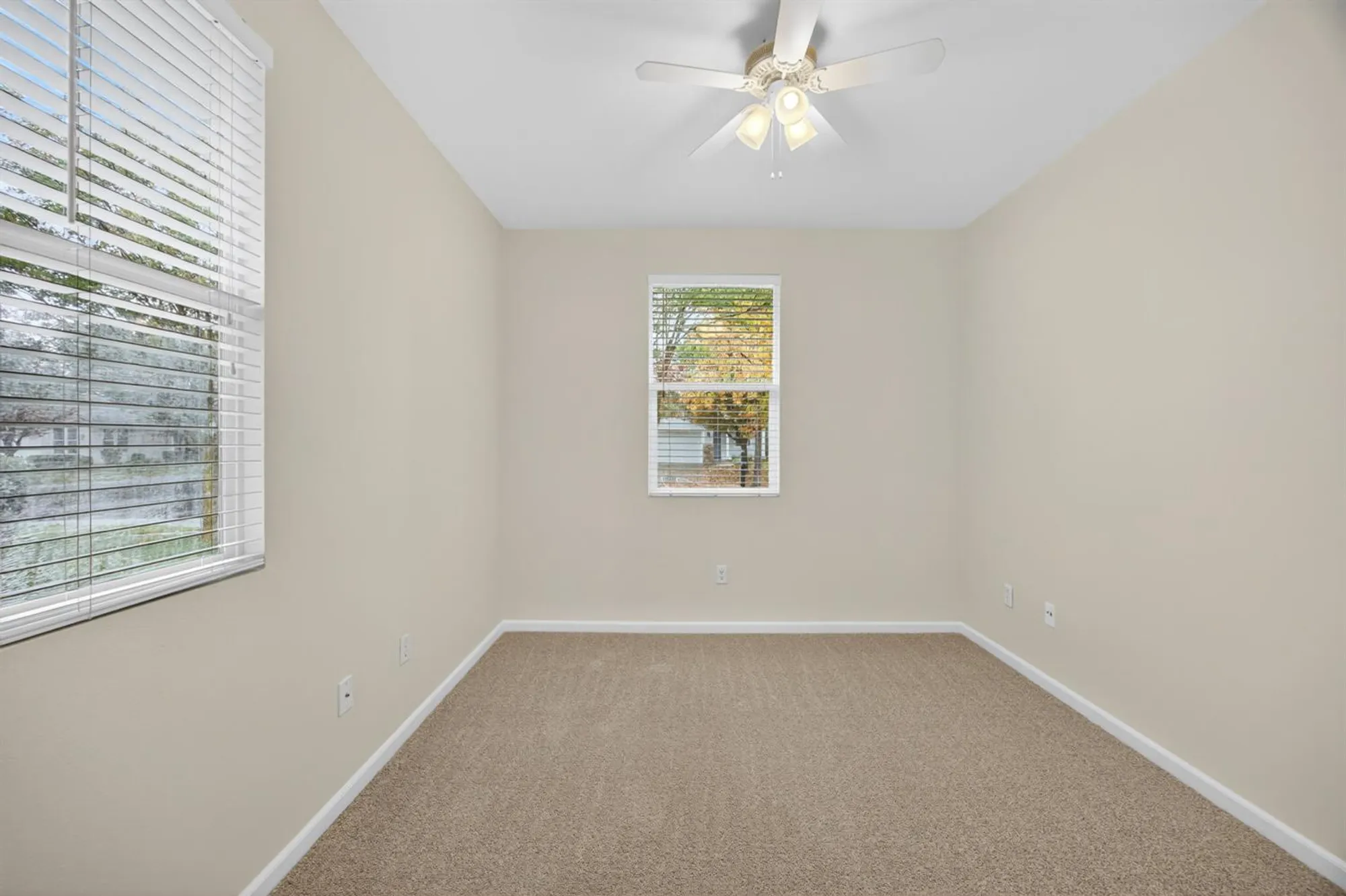 Property Slideshow image 26 of 46 | 2278 bay horse ln, Sacramento, CA, 95835