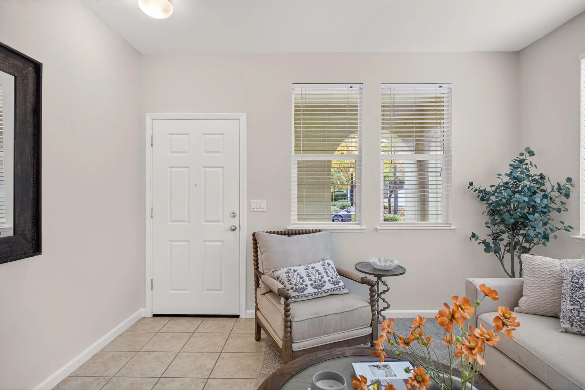 Property Slideshow image 8 of 46 | 2278 bay horse ln, Sacramento, CA, 95835