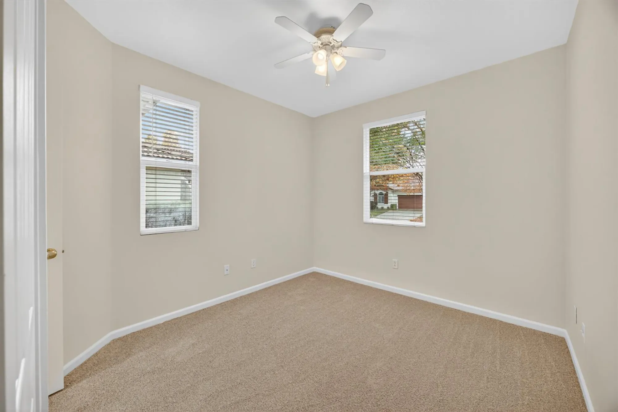 Property Slideshow image 28 of 46 | 2278 bay horse ln, Sacramento, CA, 95835