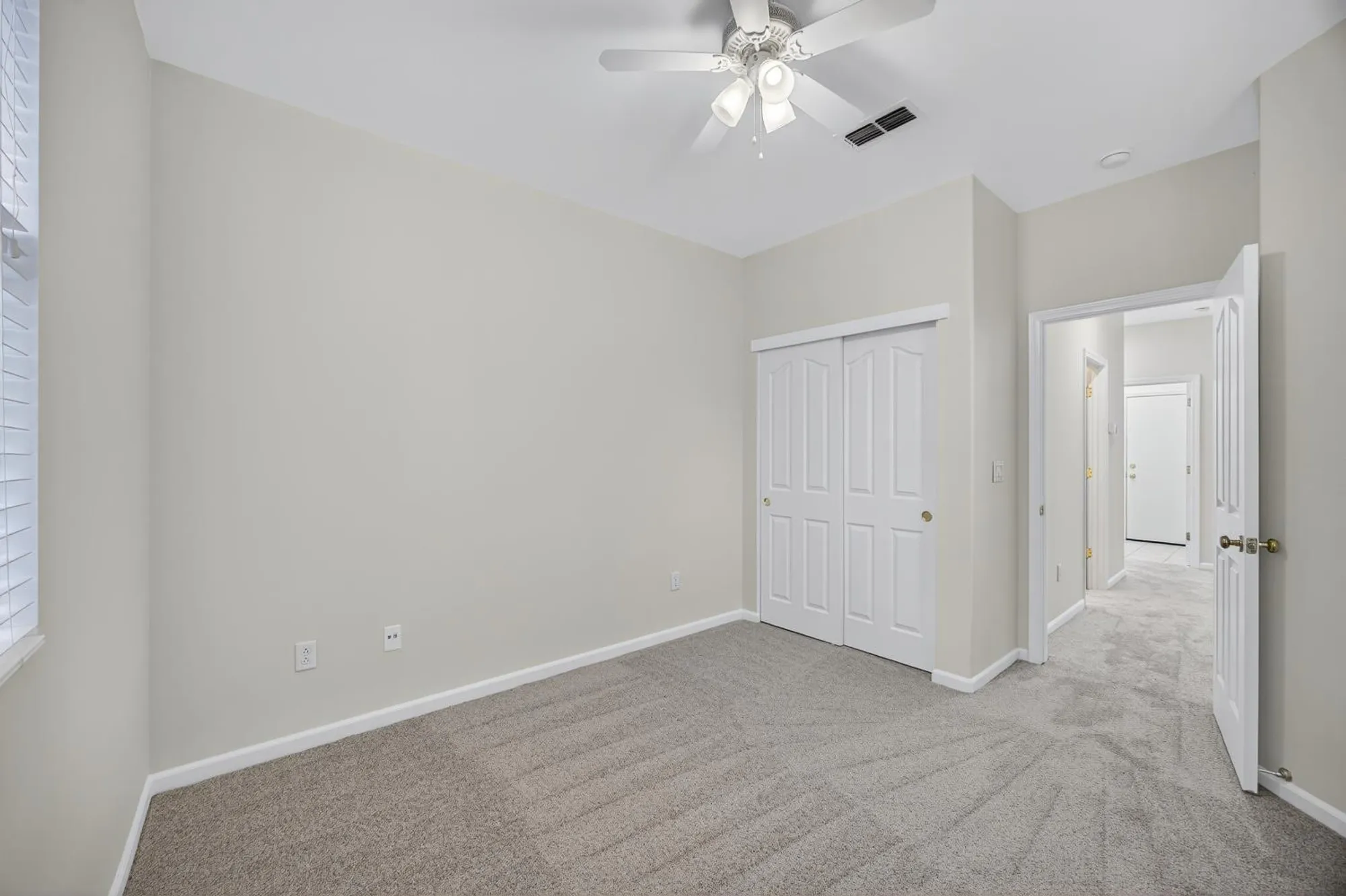 Property Slideshow image 27 of 46 | 2278 bay horse ln, Sacramento, CA, 95835