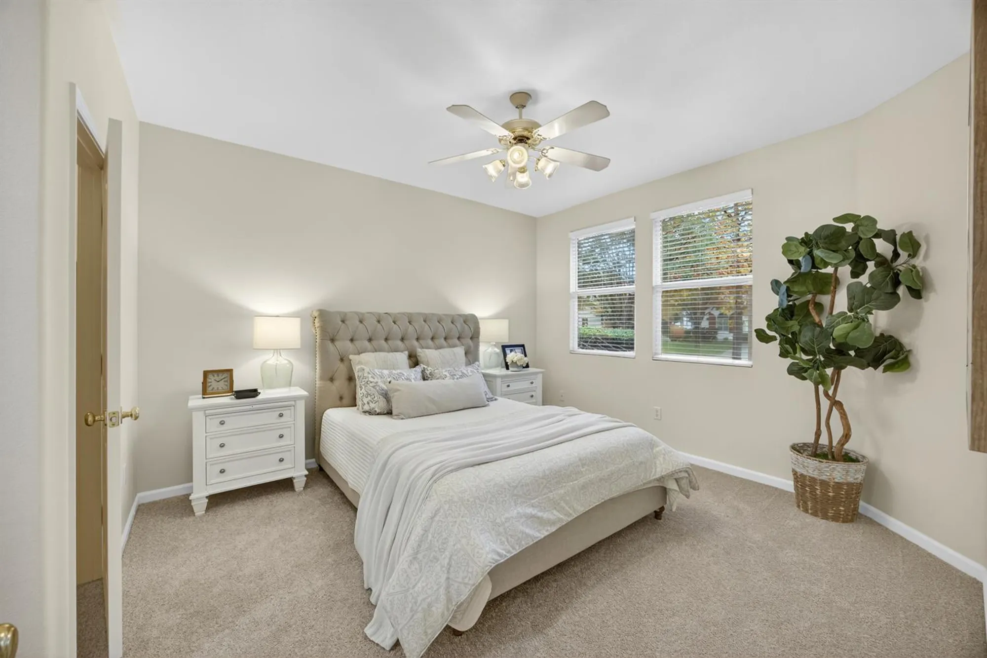 Property Slideshow image 20 of 46 | 2278 bay horse ln, Sacramento, CA, 95835