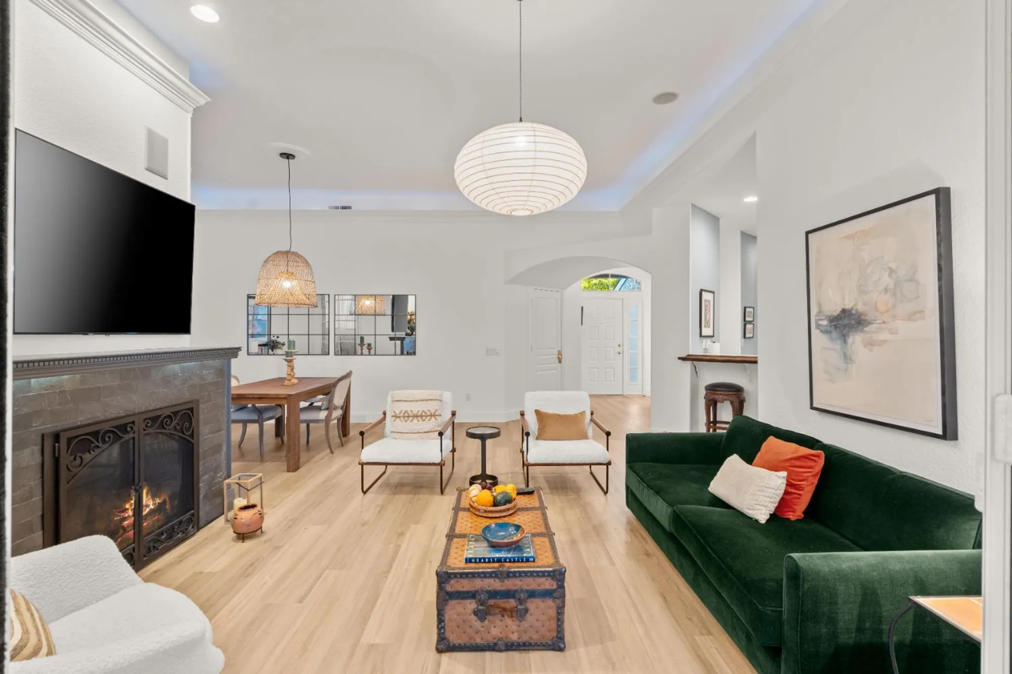 Property Slideshow image 23 of 55 | 7598 sunmore ln, Sacramento, CA, 95828