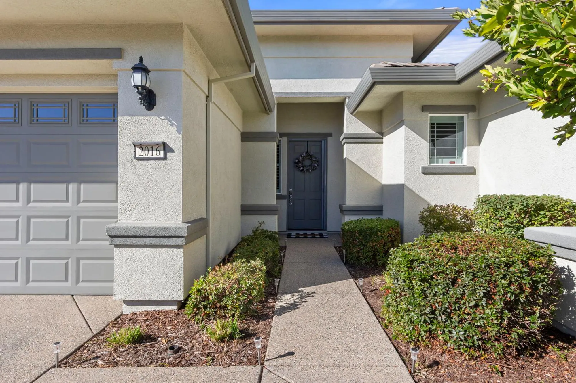 Property Slideshow image 3 of 48 | 2016 land end loop, Roseville, CA, 95747