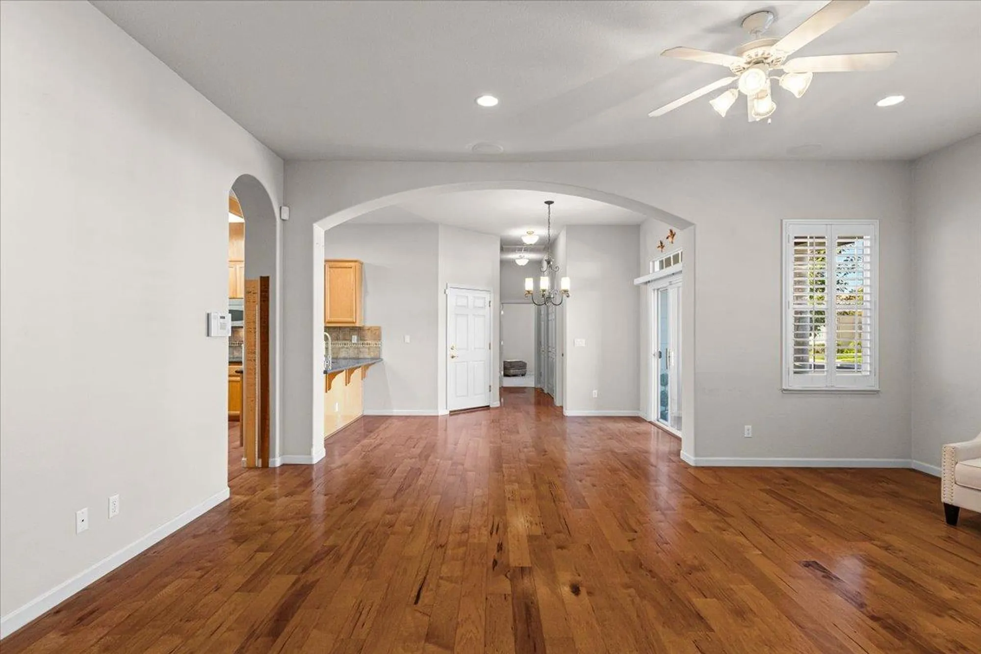 Property Slideshow image 16 of 65 | 1665 windy cove ln, Ripon, CA, 95366