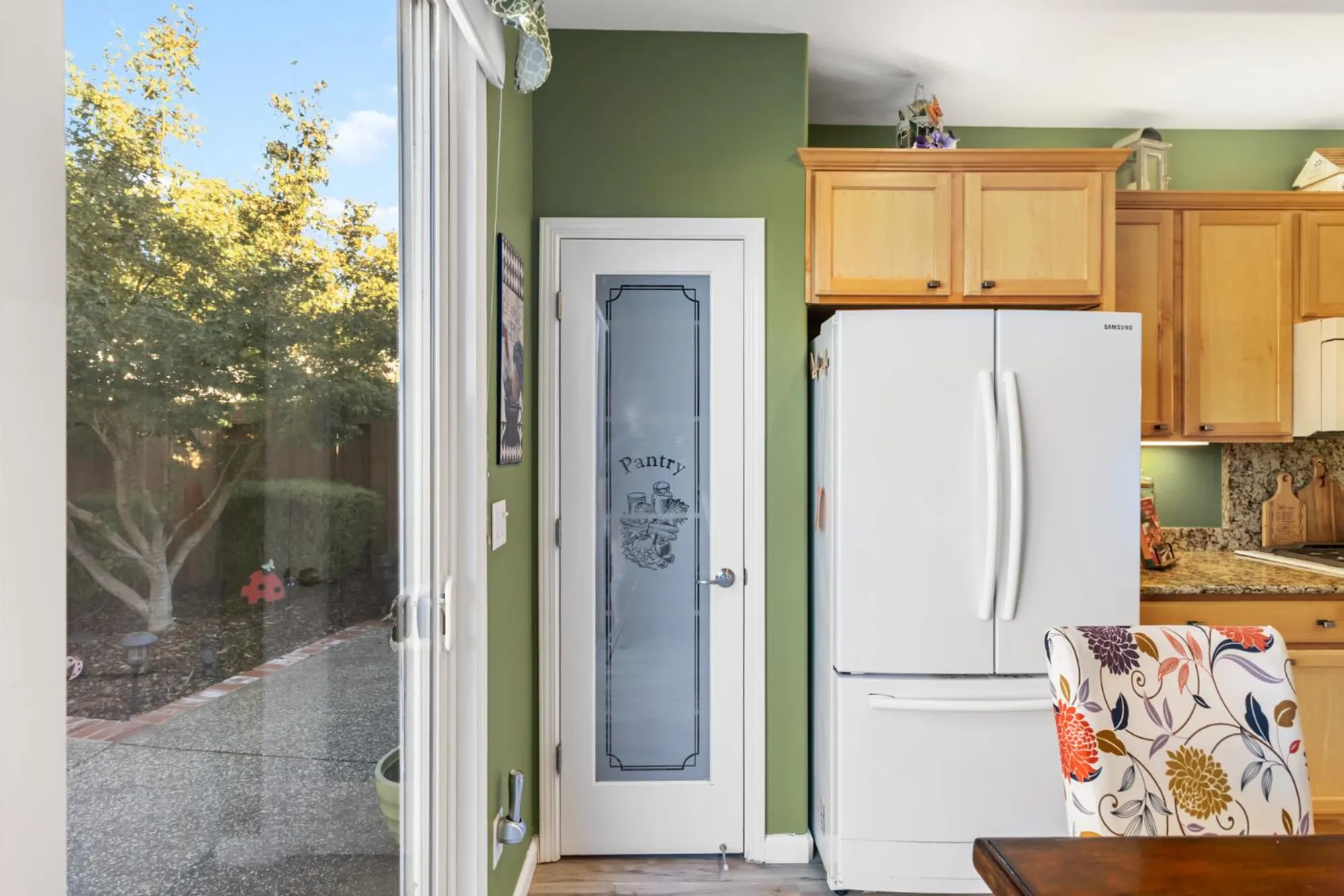 Property Slideshow image 17 of 60 | 7805 dearne way, Elk Grove, CA, 95757