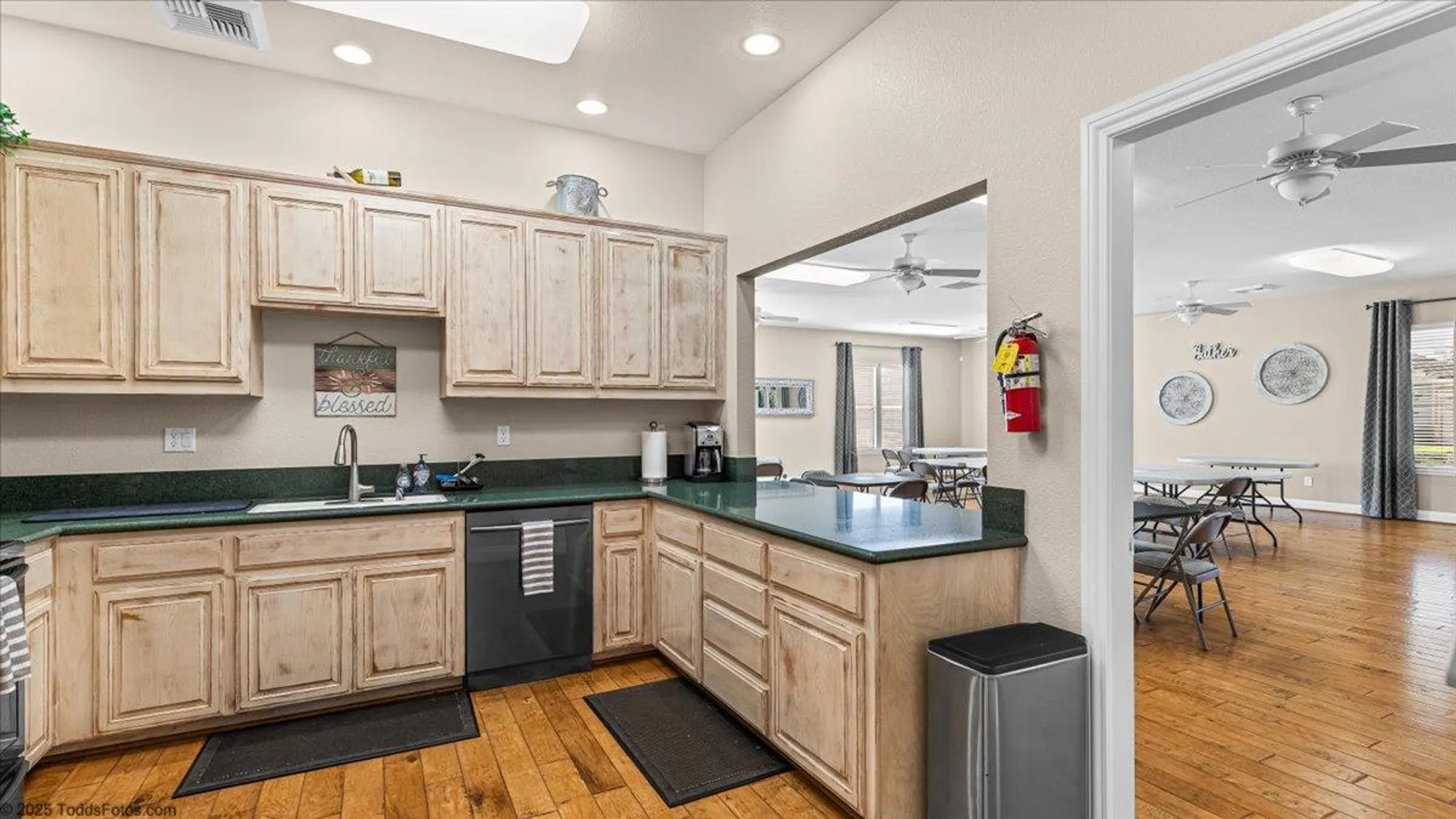 Property Slideshow image 52 of 65 | 1665 windy cove ln, Ripon, CA, 95366