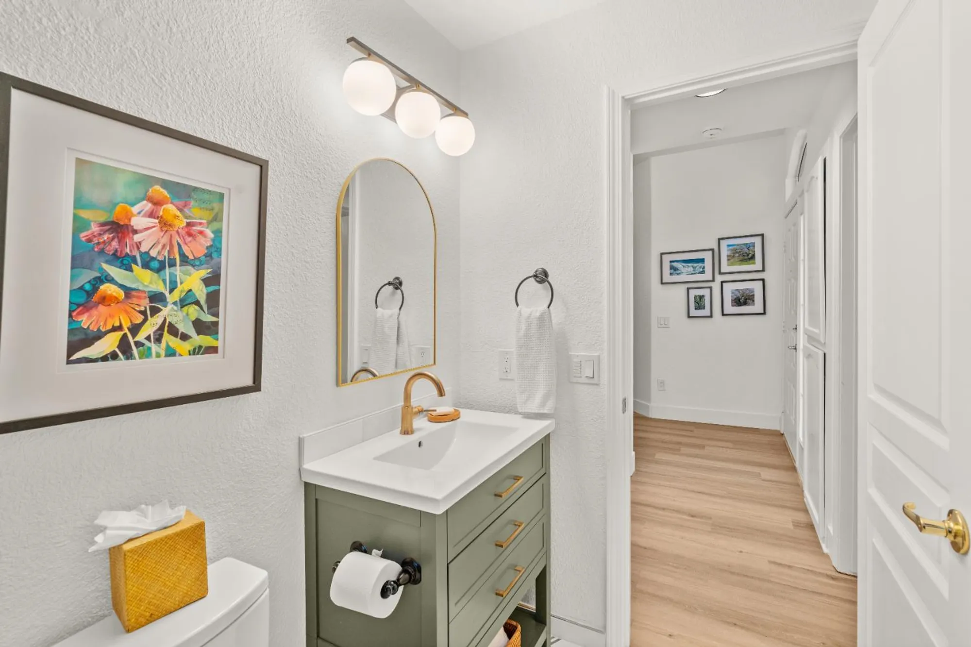 Property Slideshow image 12 of 55 | 7598 sunmore ln, Sacramento, CA, 95828