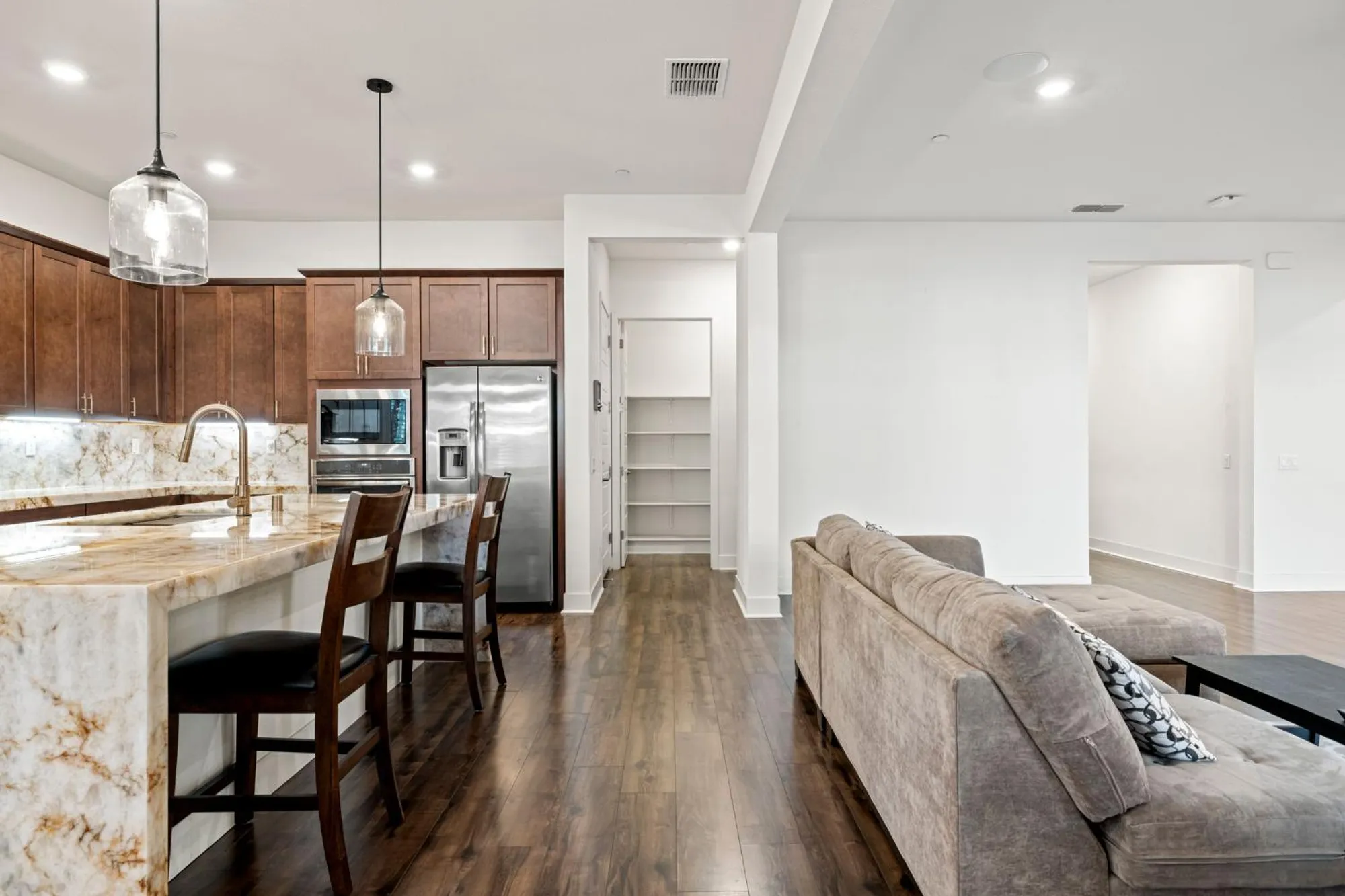 Property Slideshow image 7 of 16 | 6281 element ln, Roseville, CA, 95747