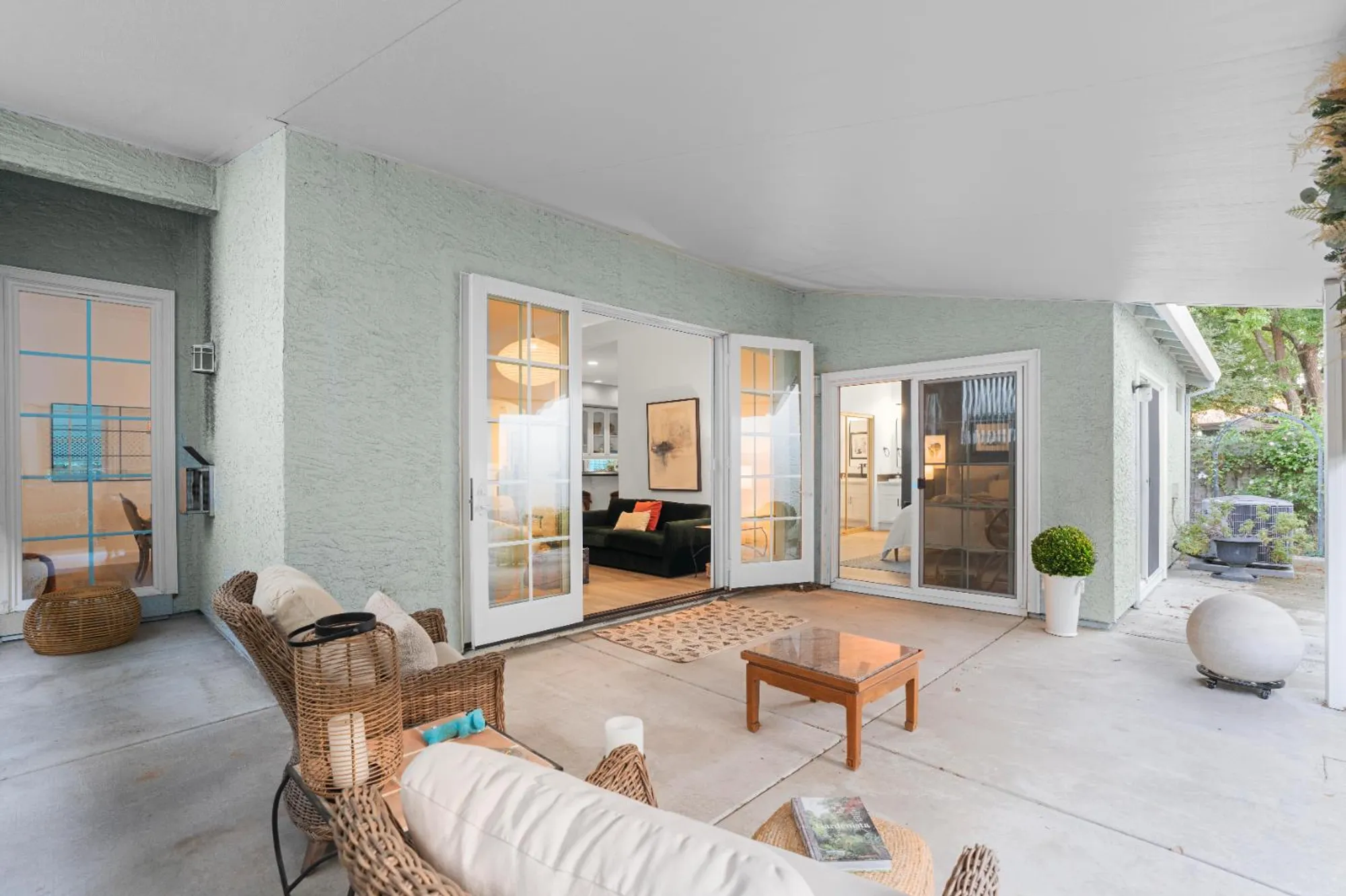 Property Slideshow image 44 of 55 | 7598 sunmore ln, Sacramento, CA, 95828