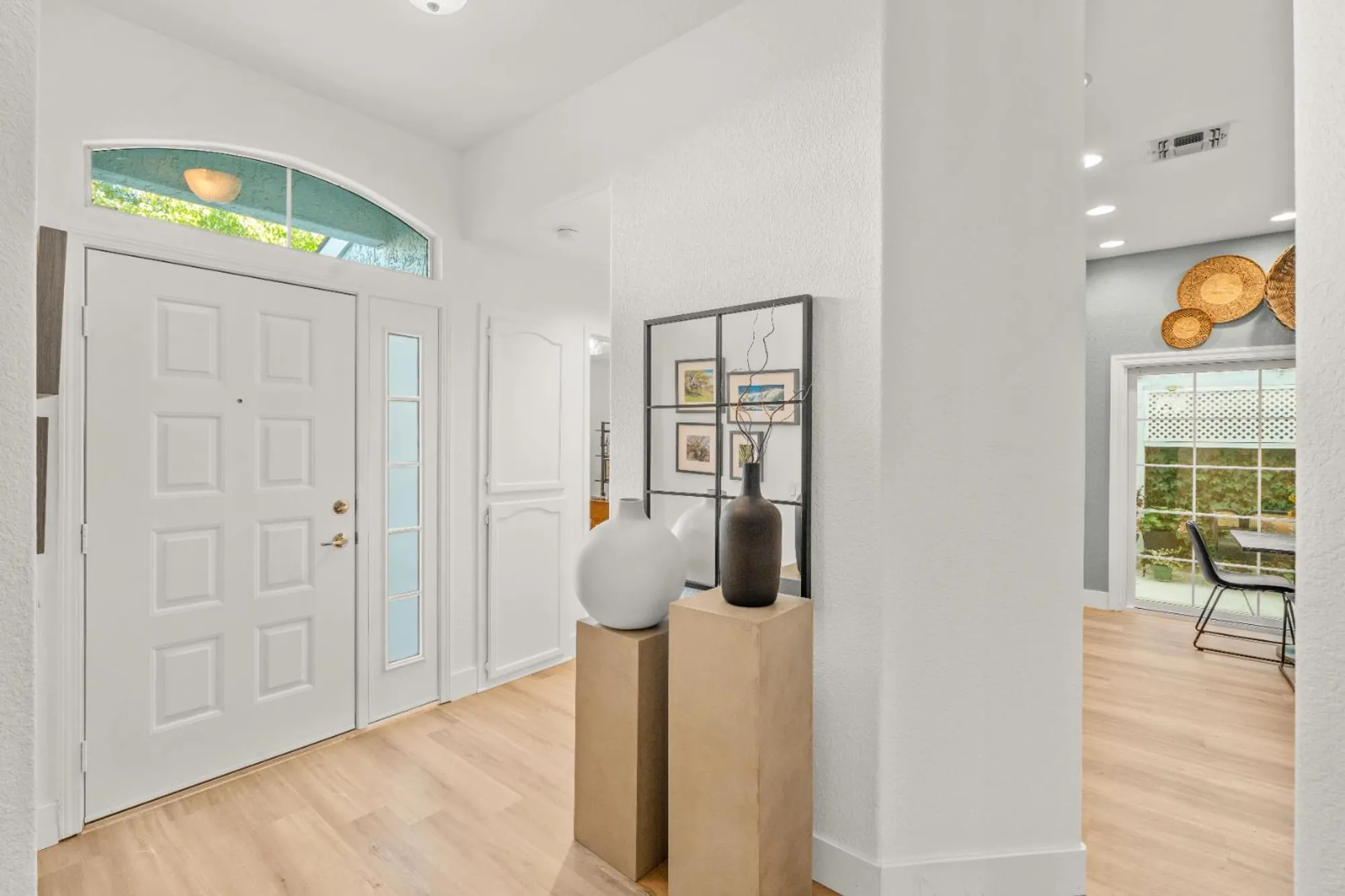 Property Slideshow image 8 of 55 | 7598 sunmore ln, Sacramento, CA, 95828