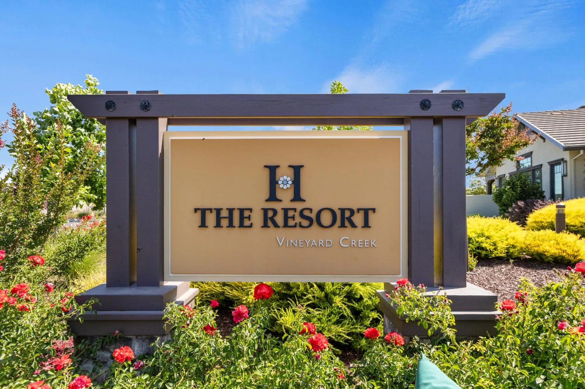 Property Slideshow image 44 of 66 | 9236 summer holly way, Sacramento, CA, 95829